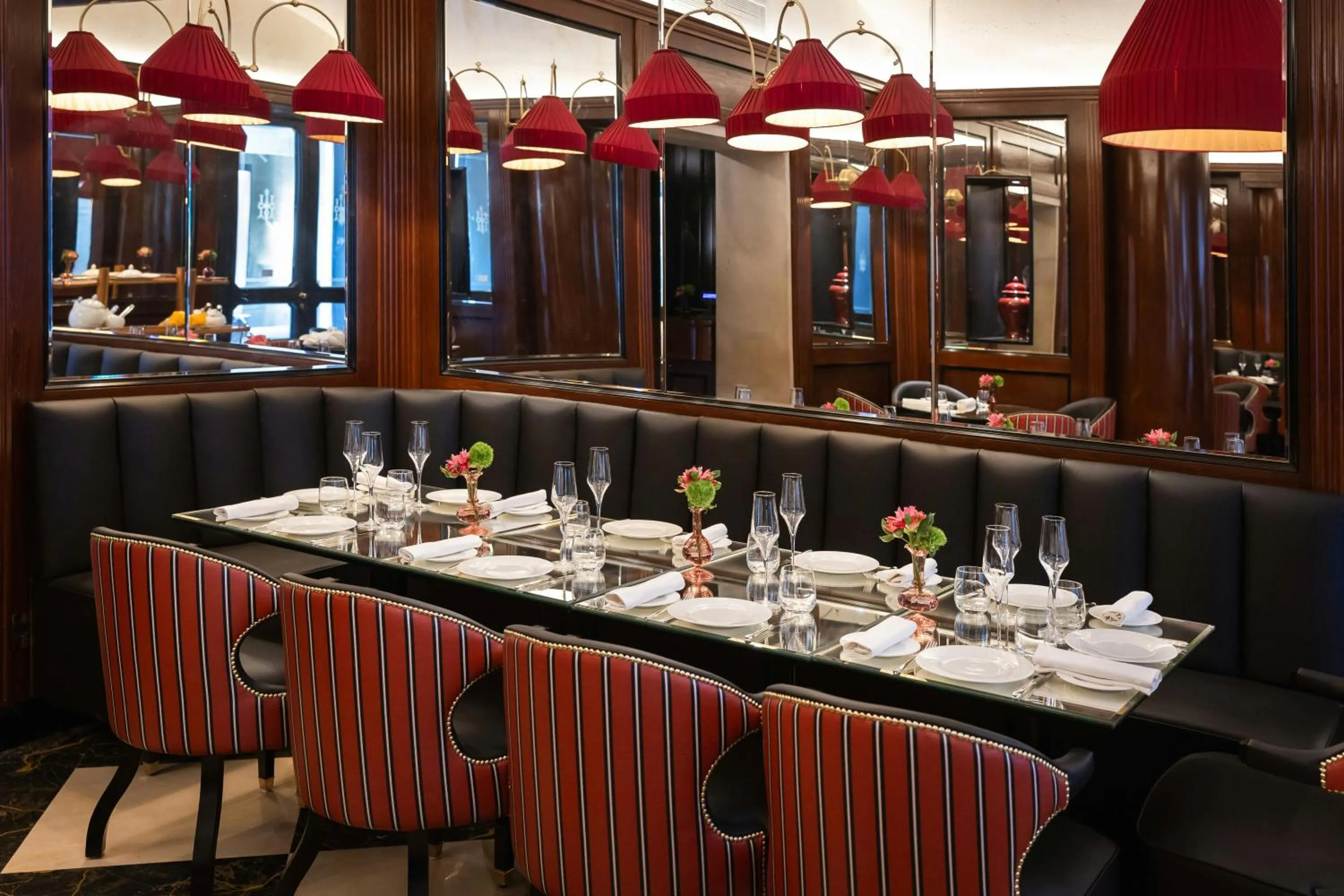 Restaurant/places to eat in Hotel d’Inghilterra Roma – Starhotels Collezione