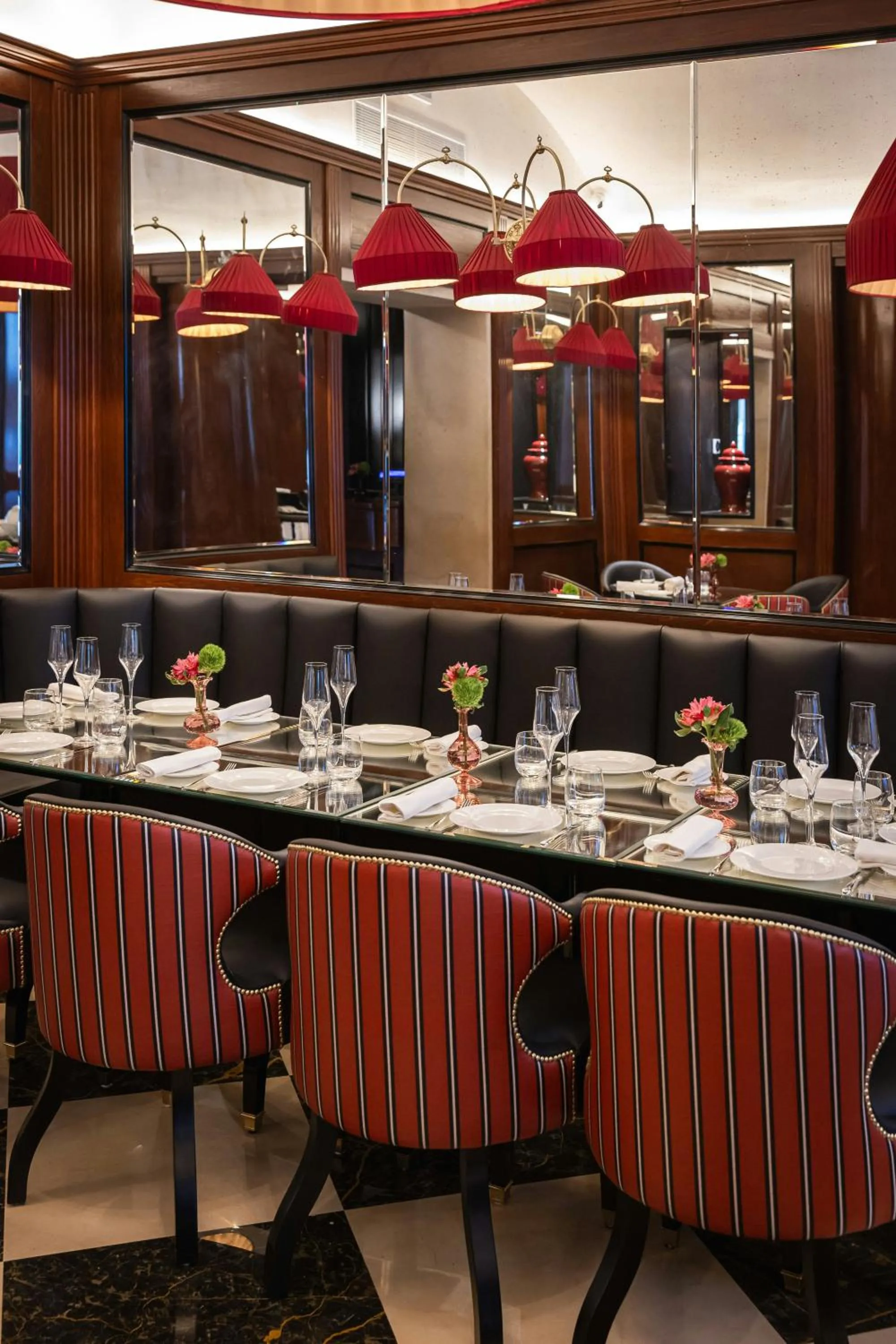 Restaurant/places to eat in Hotel d’Inghilterra Roma – Starhotels Collezione