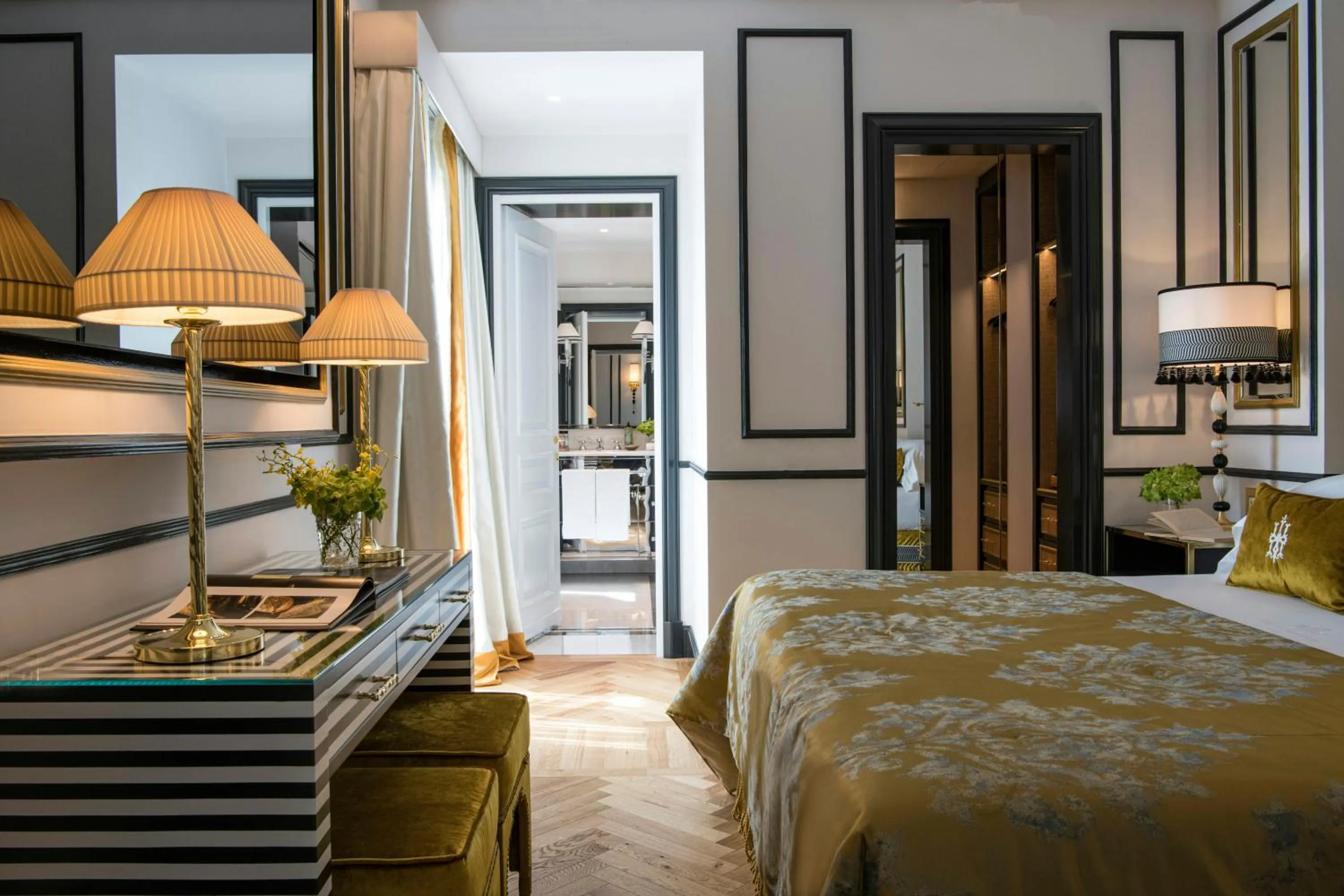 Balcony/Terrace, Bed in Hotel d’Inghilterra Roma – Starhotels Collezione