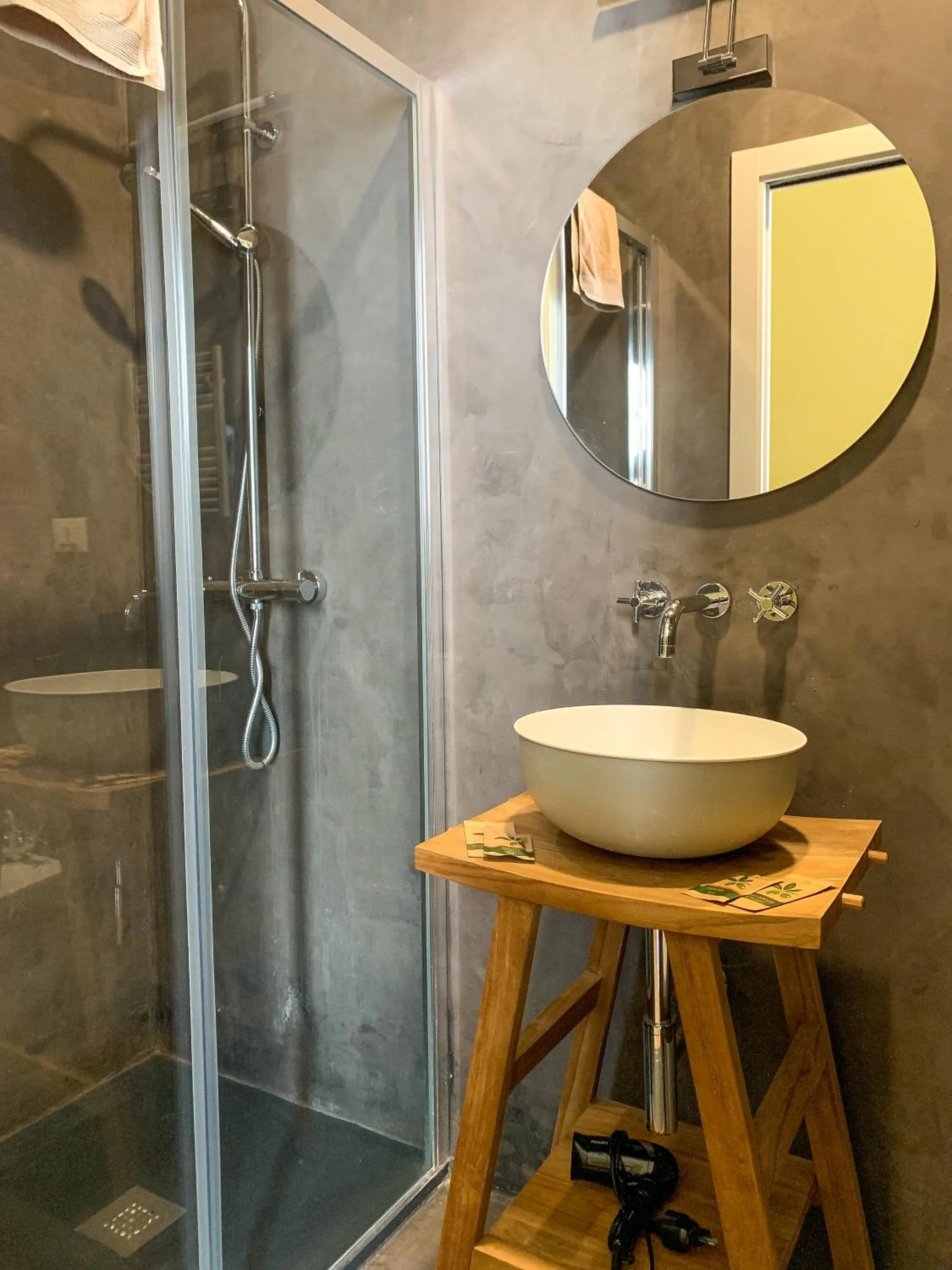 Bathroom in 4 Balconi rooms-Boutique B&B