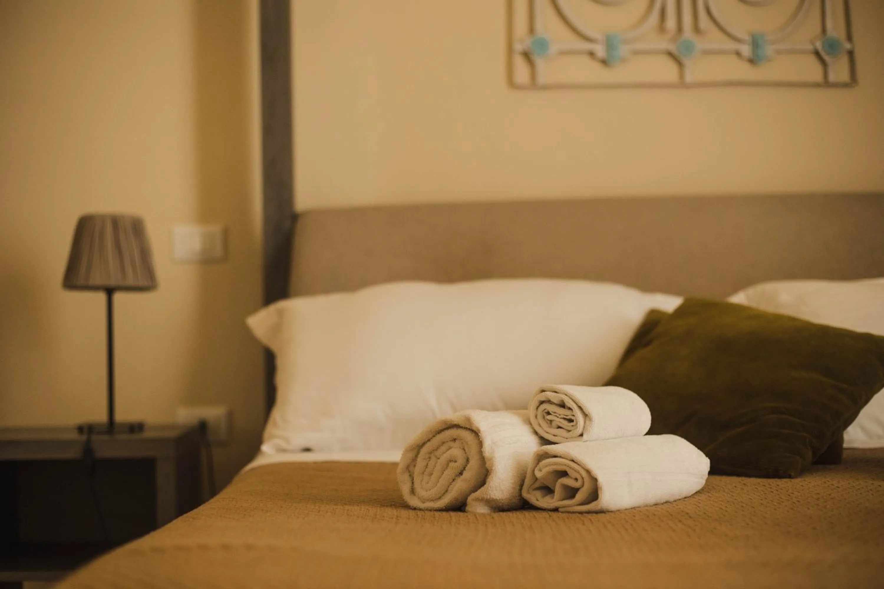 Bed in 4 Balconi rooms-Boutique B&B