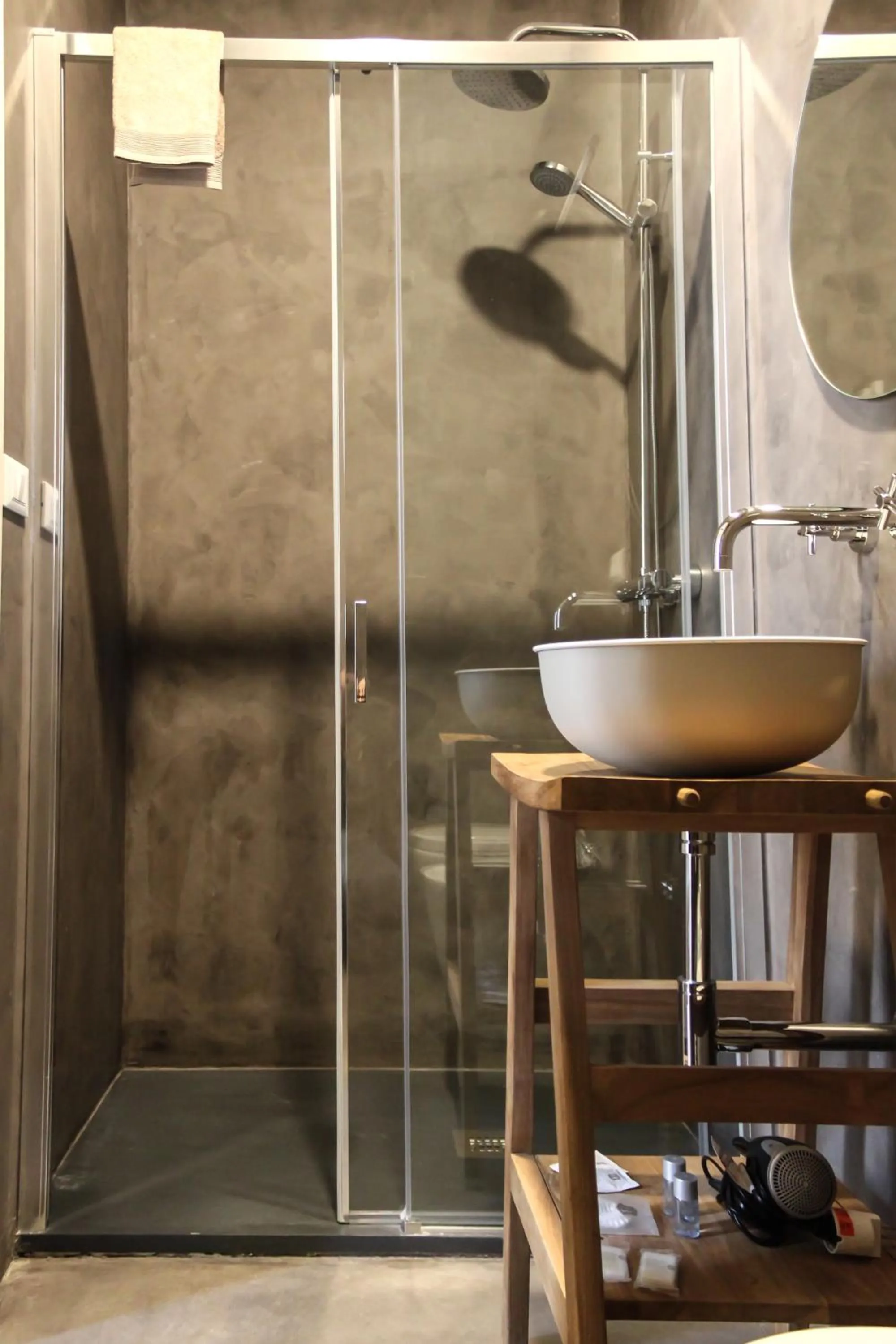 Bathroom in 4 Balconi rooms-Boutique B&B