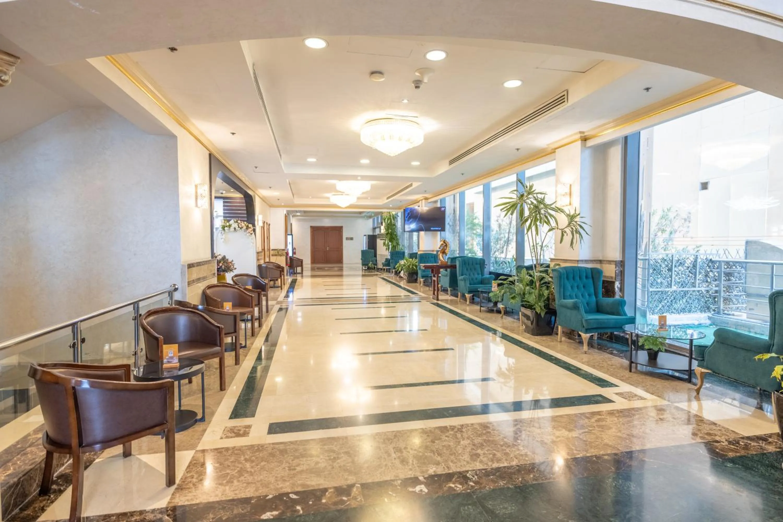 Lobby or reception in Sapphire Plaza Hotel