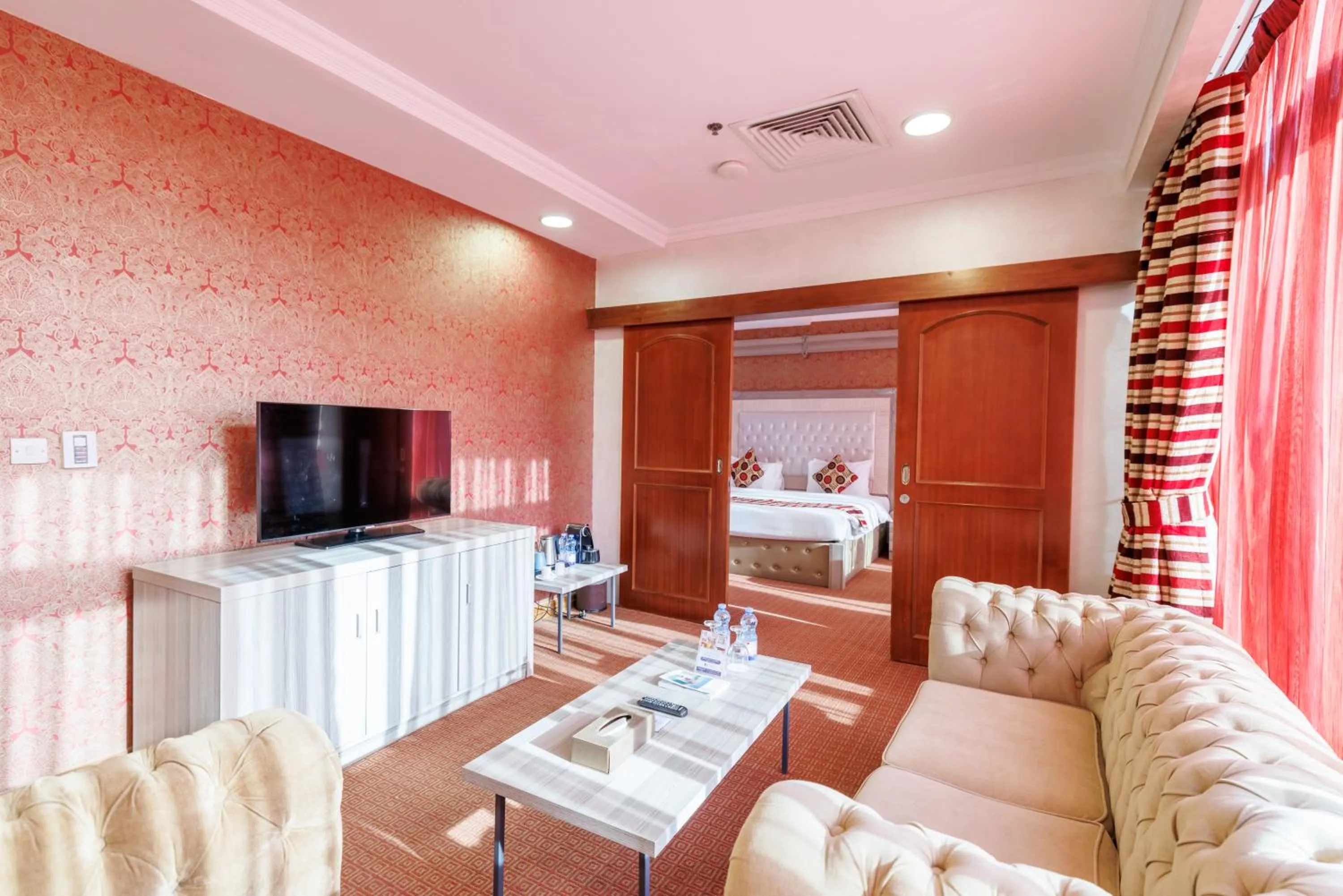 Living room in Sapphire Plaza Hotel