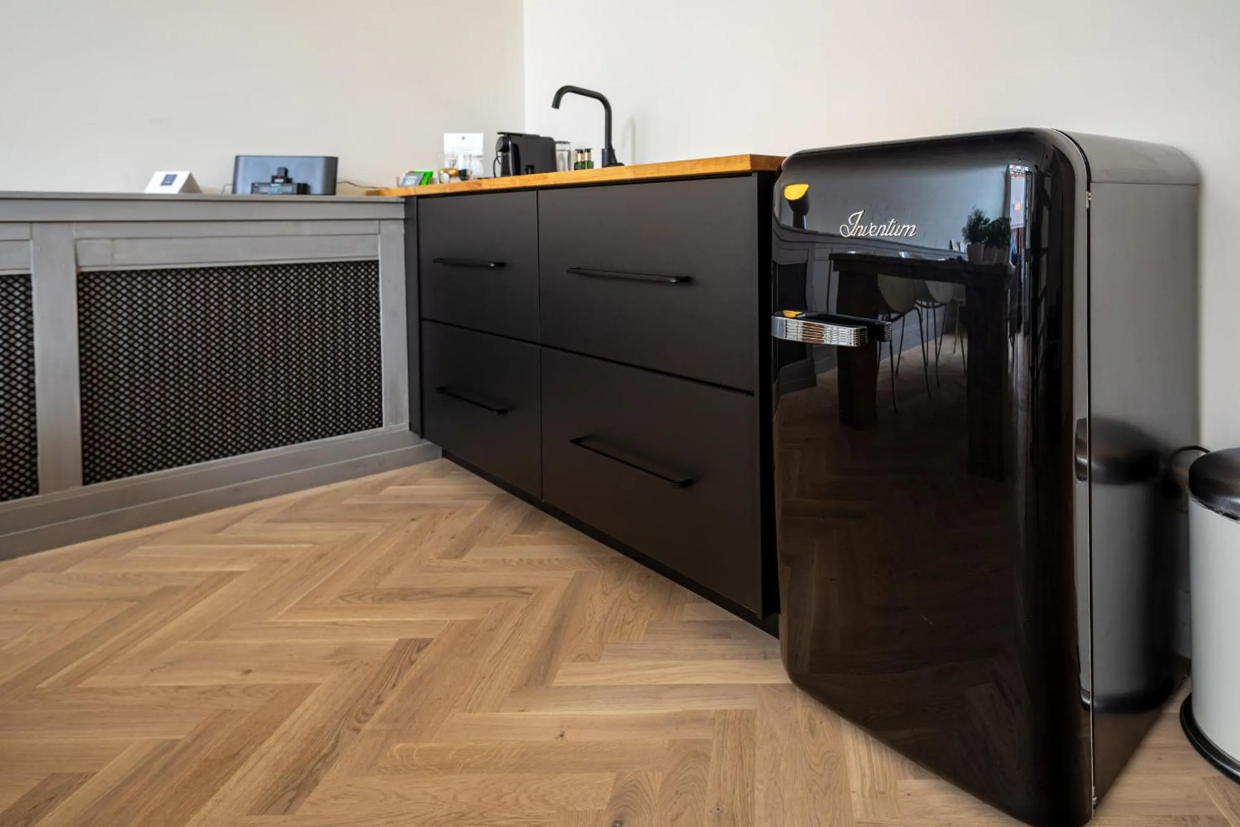 Kitchen or kitchenette in Sleep&Stay Floris IV