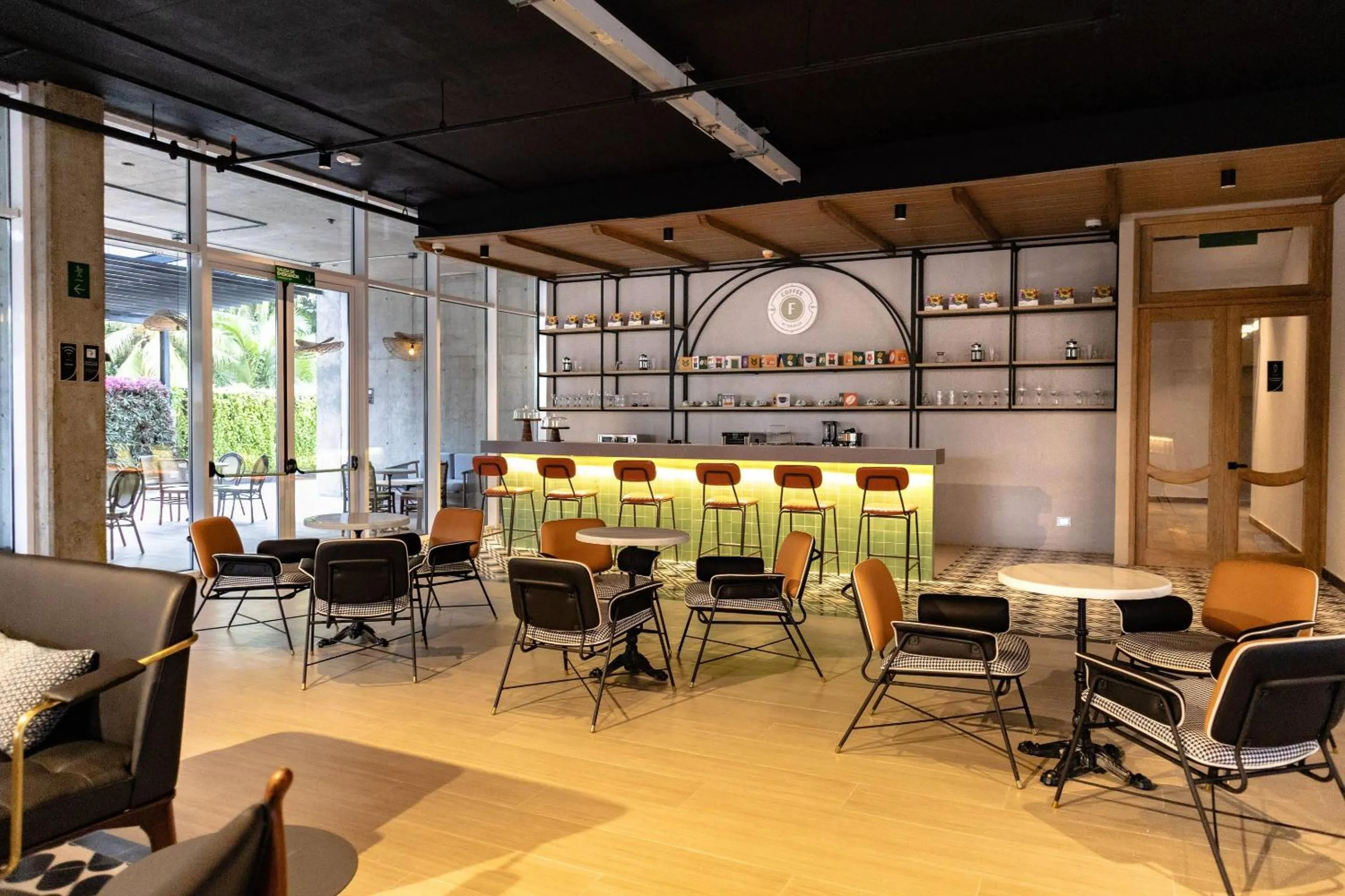 Lounge or bar in Faranda Collection Cartagena, a member of Radisson Individuals