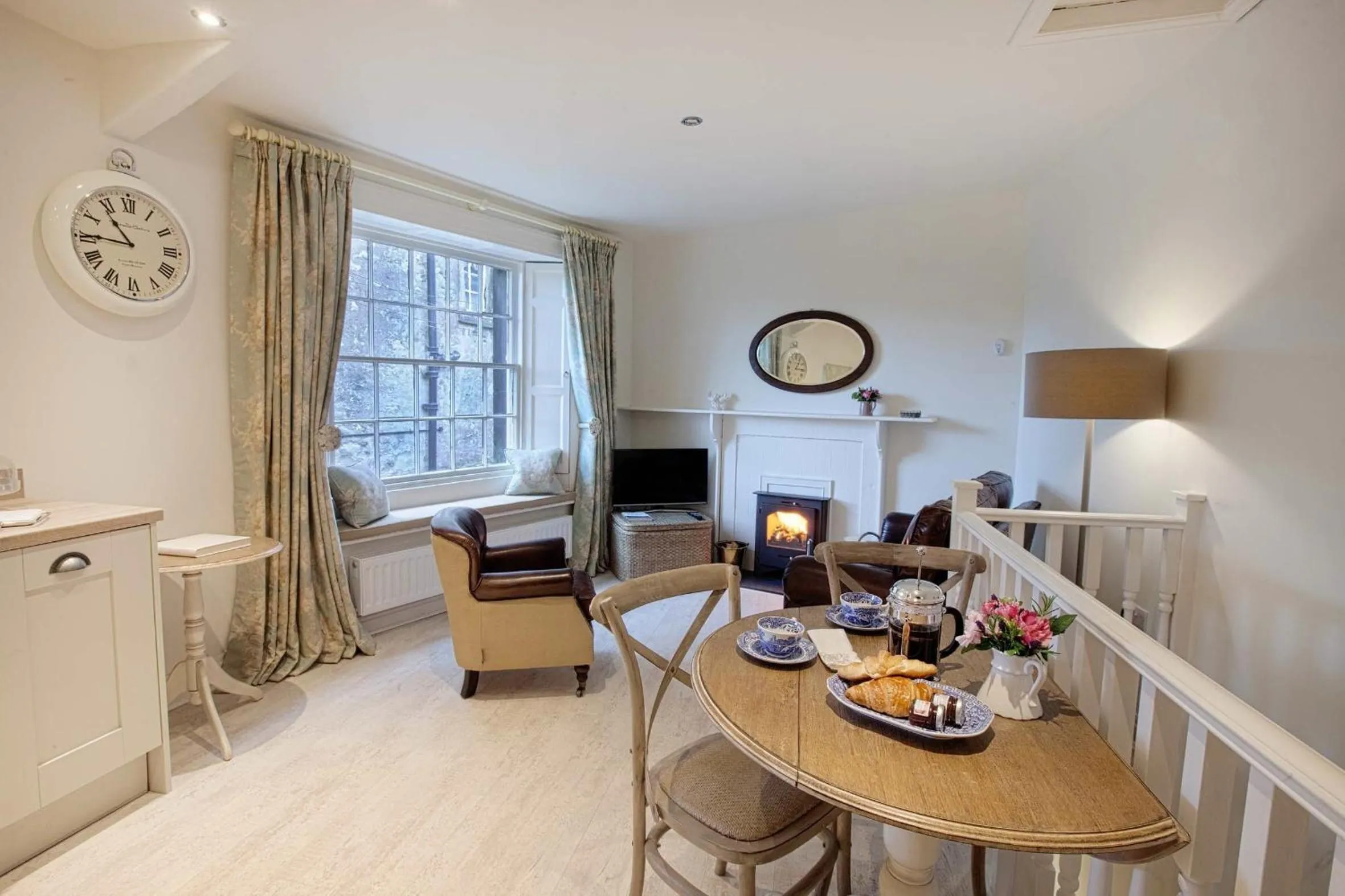 Day in Linton Court Coach House