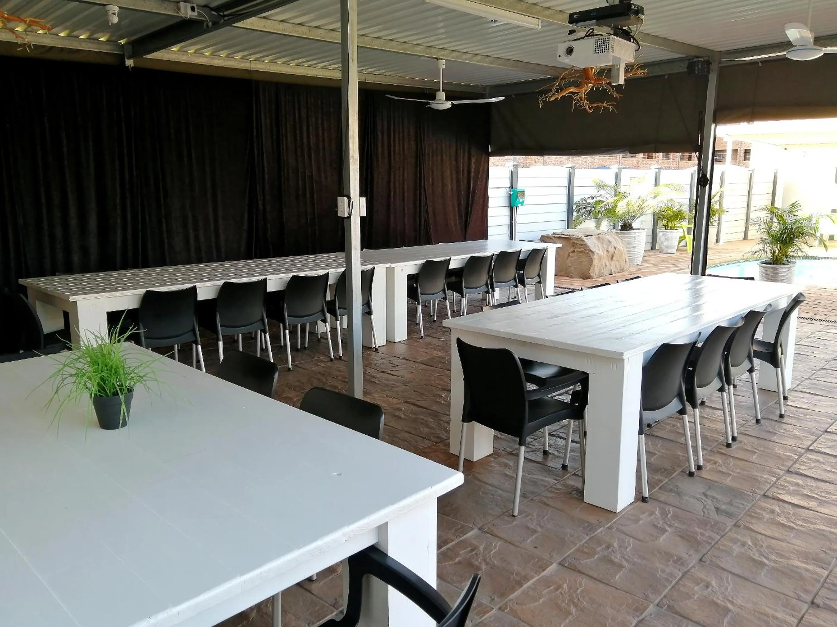 Lounge or bar in Seagull Lodge