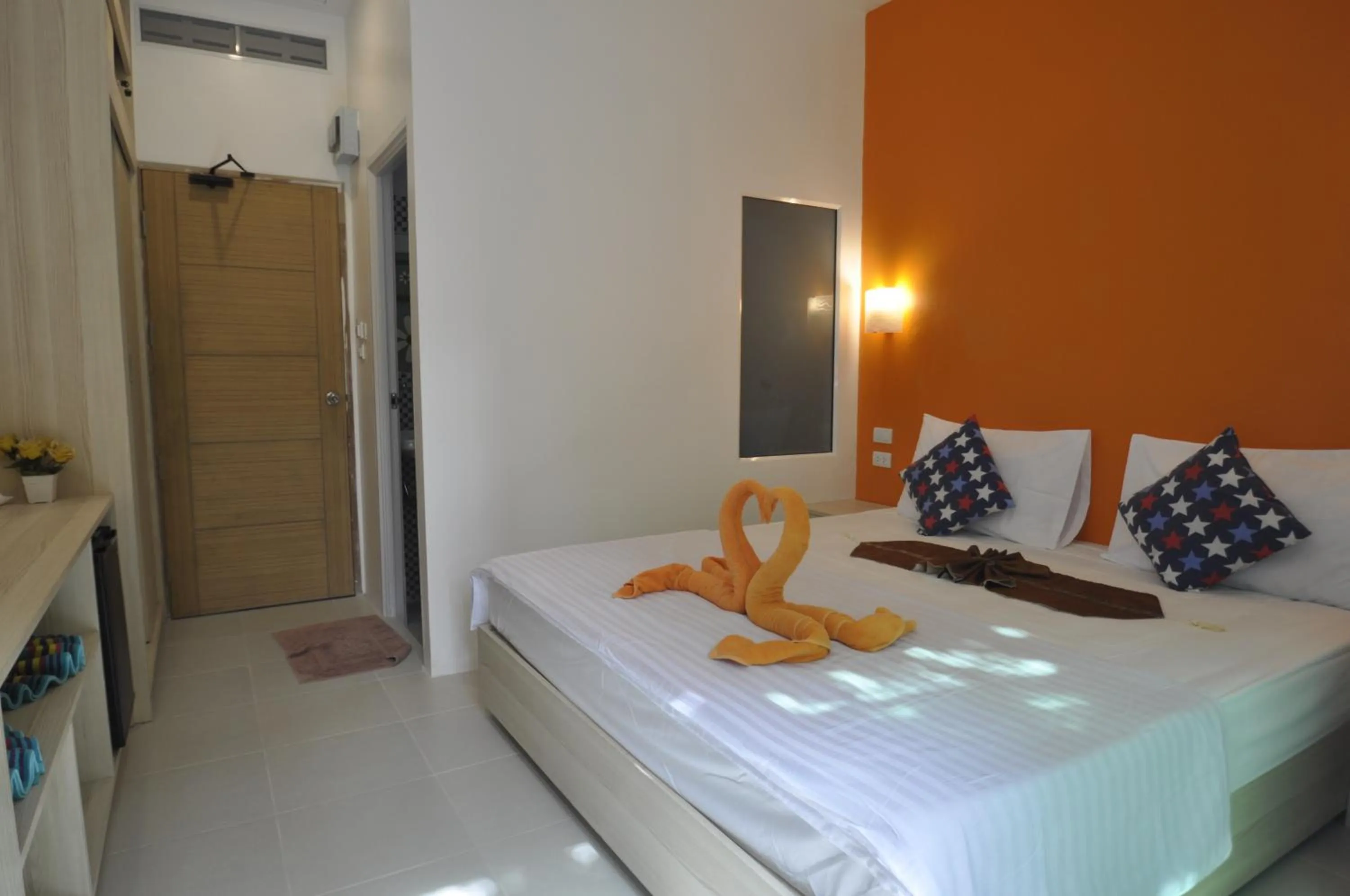 Bed in Duangjai Residence, Rooms & Apartments