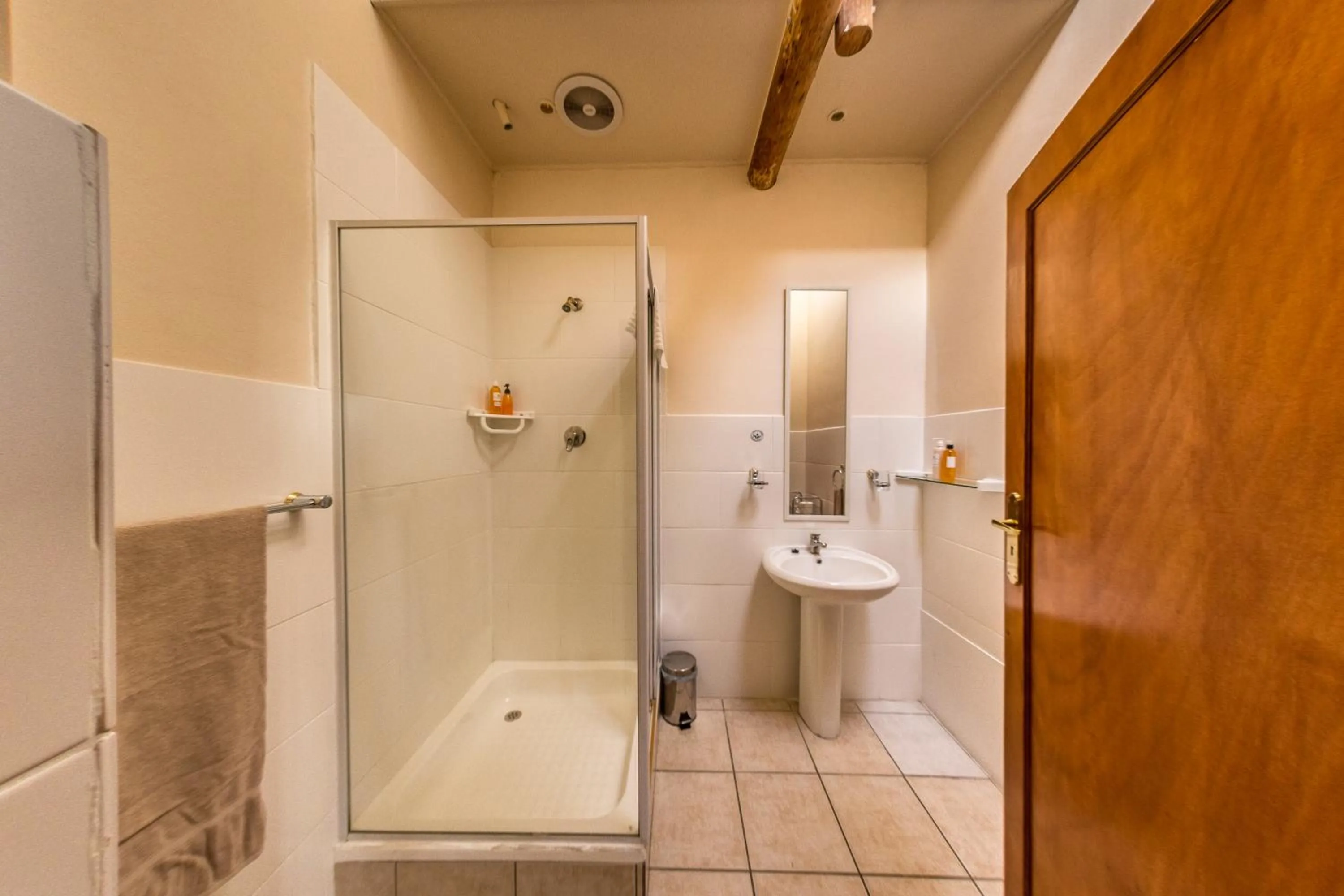 Bathroom in Winelands Villa Guesthouse and Cottages