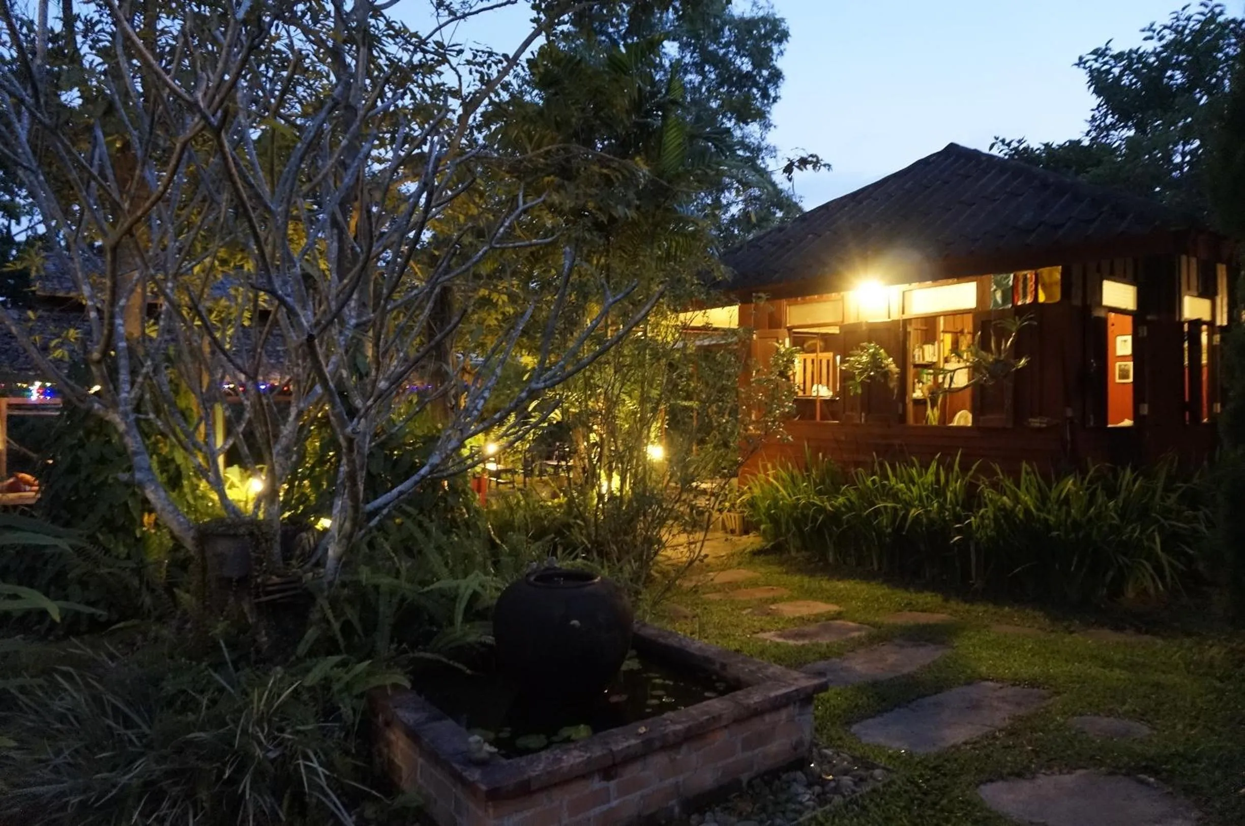 Property building in Bannamhoo Bungalows