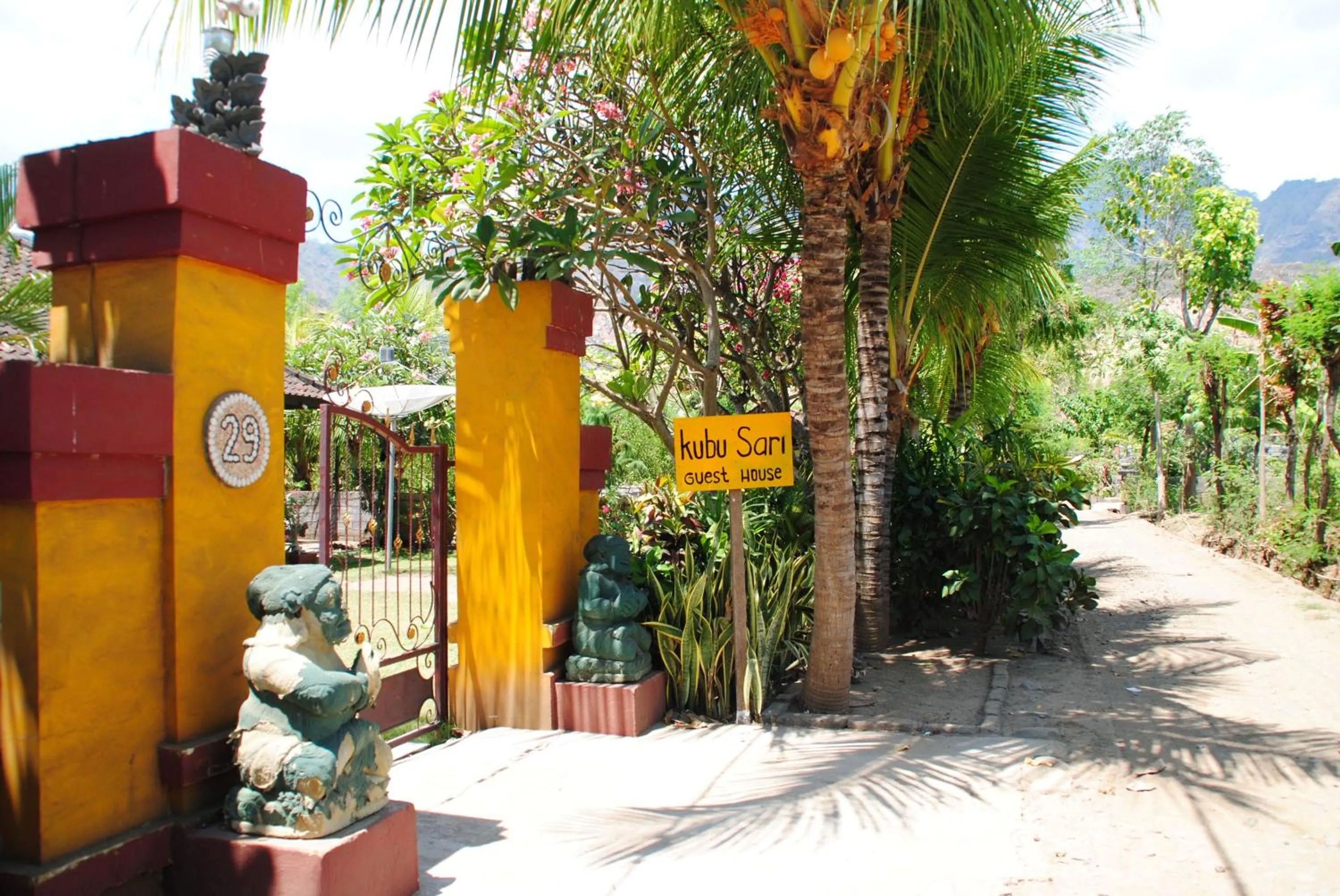 Day in Kubu Sari Guest House