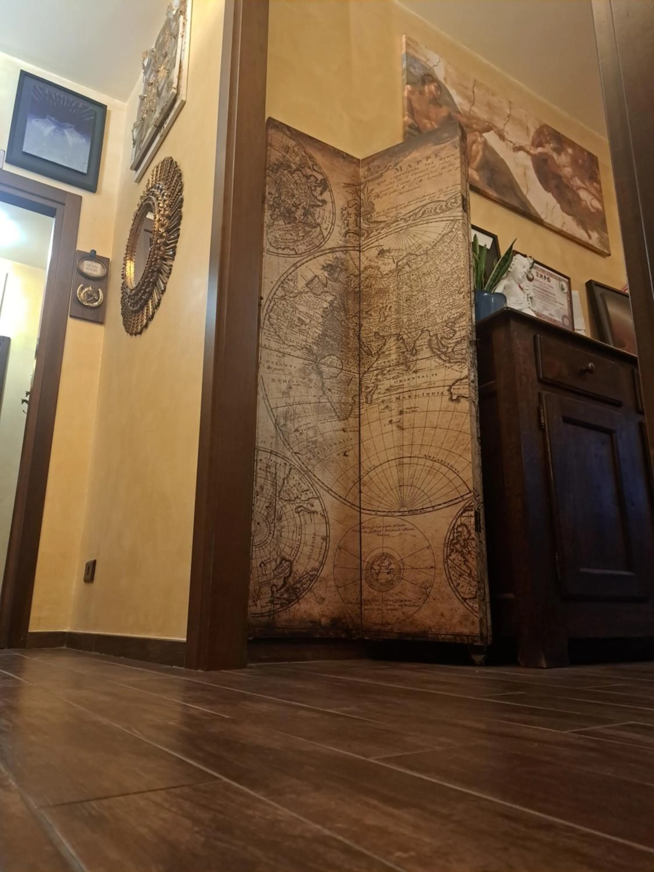 wardrobe in Bed & Breakfast A San Siro 75