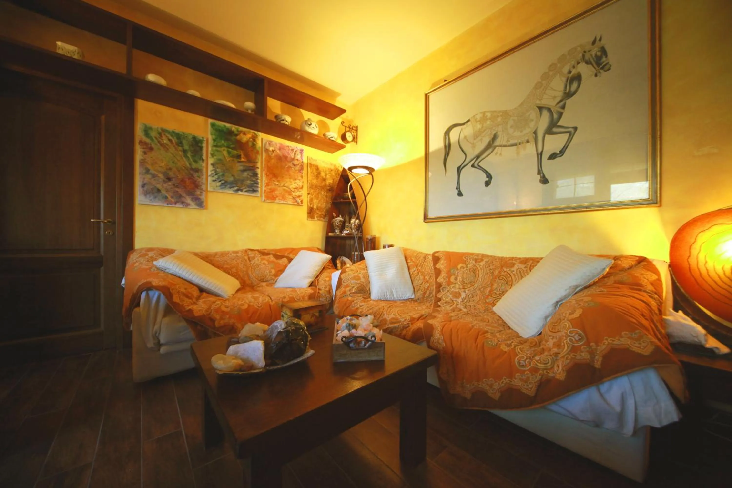 Communal lounge/ TV room in Bed & Breakfast A San Siro 75