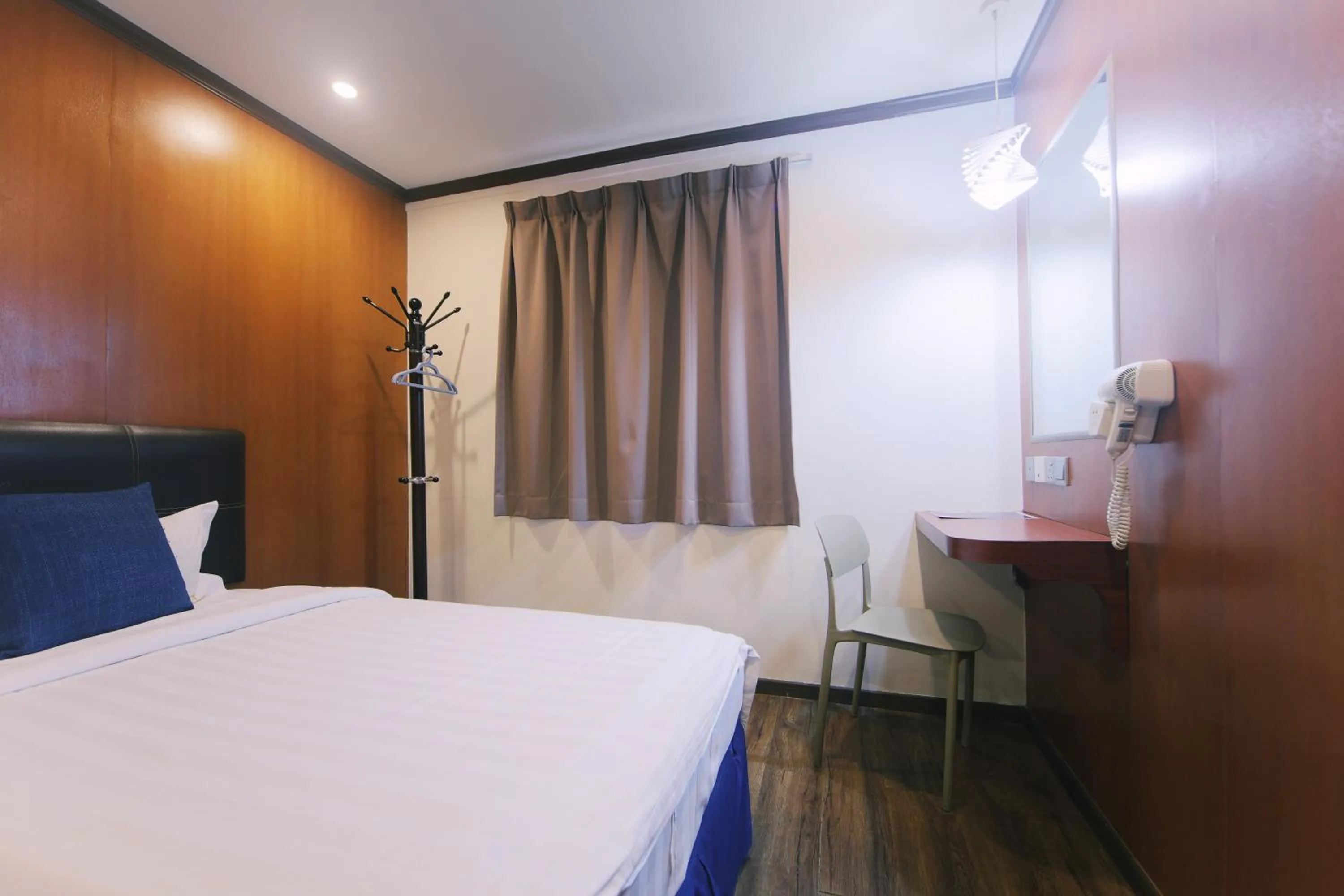 Bed in Chimera Hotel