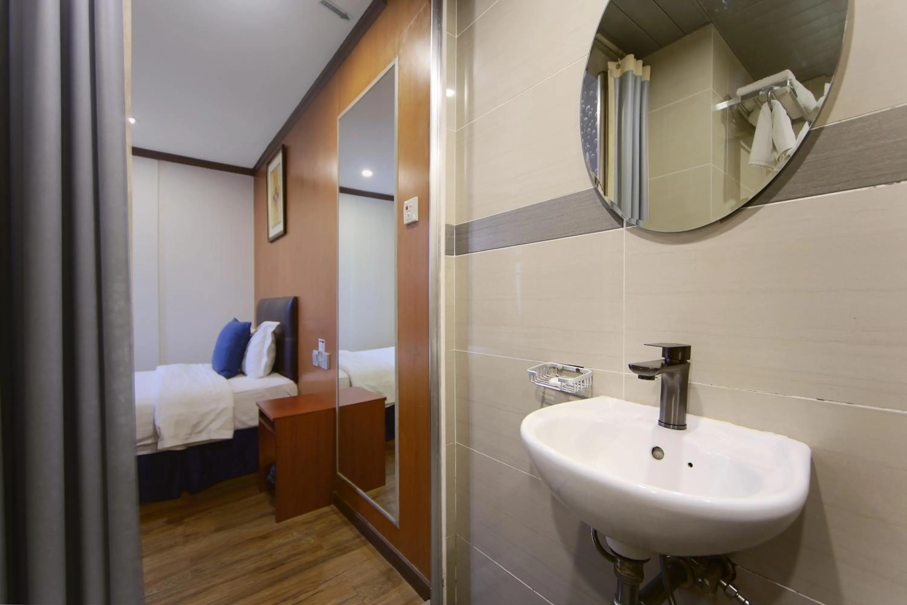 Bed in Chimera Hotel