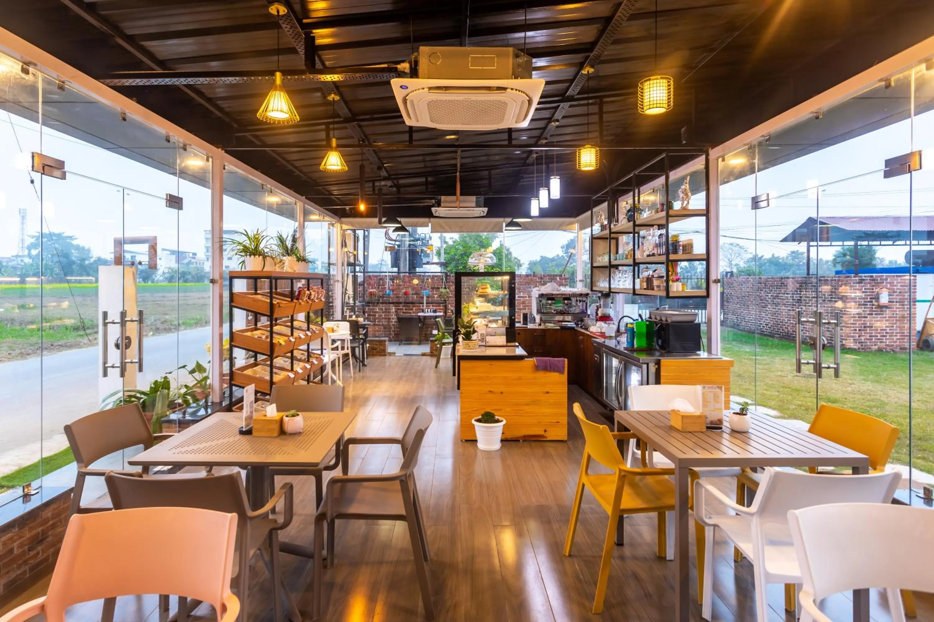 Restaurant/places to eat in Dreamland Gold Resort & Hotel