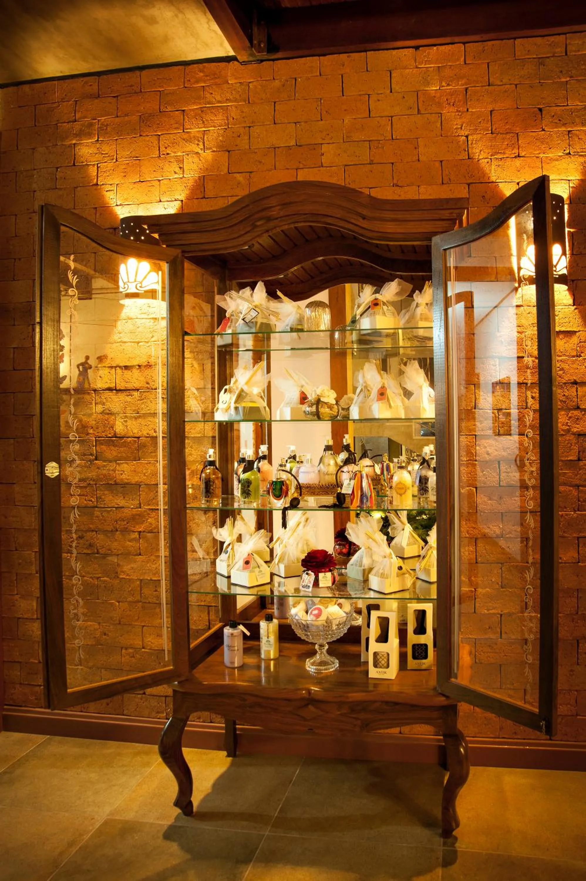 On-site shops in BellaMinas Pousada