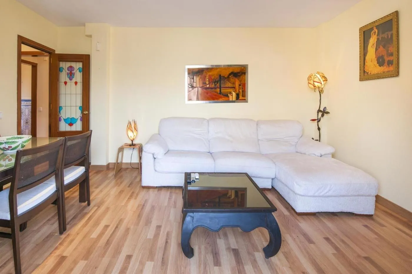 Living room in Atico-Terraza Imperial