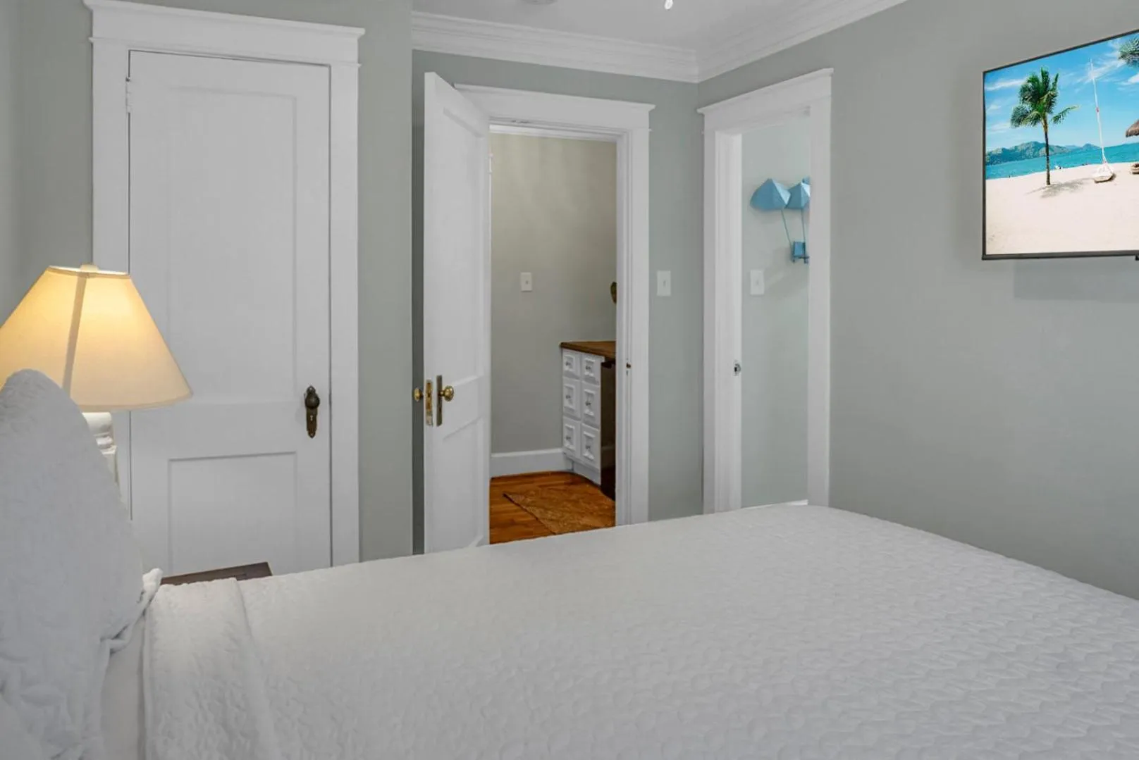 Bed in Carolina Beach Inn