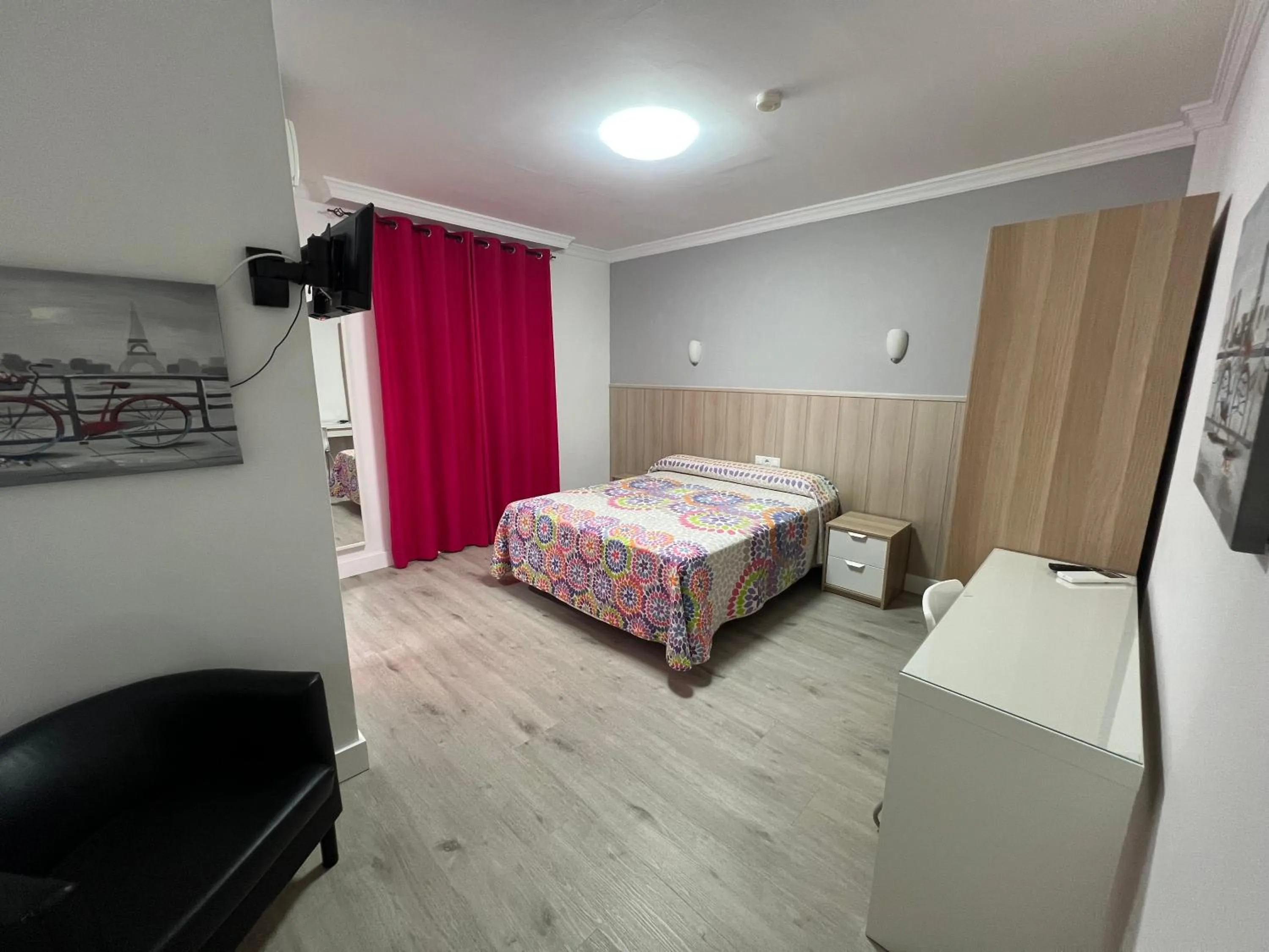 Bedroom, Bed in Hotel Dila