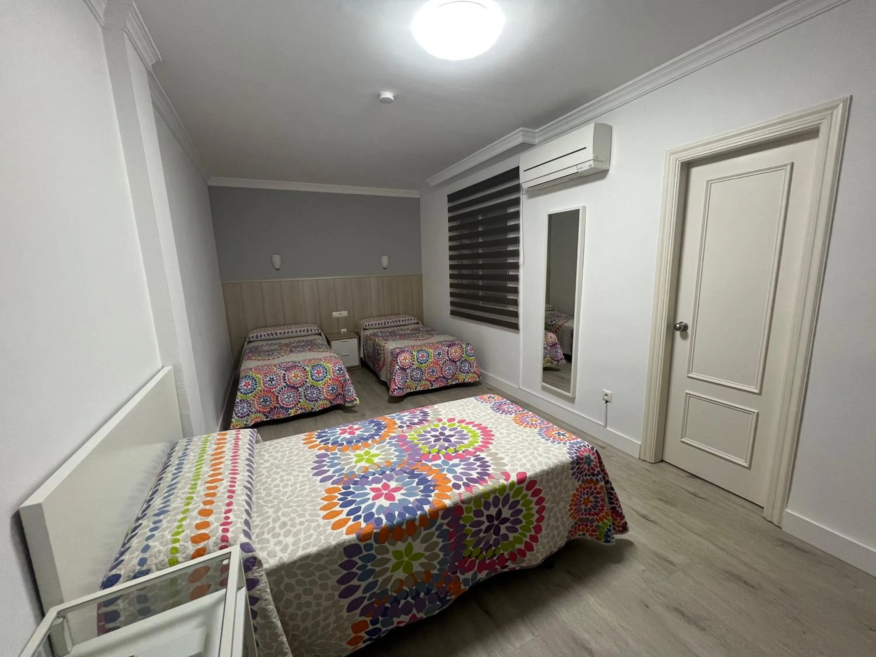 Bedroom, Bed in Hotel Dila