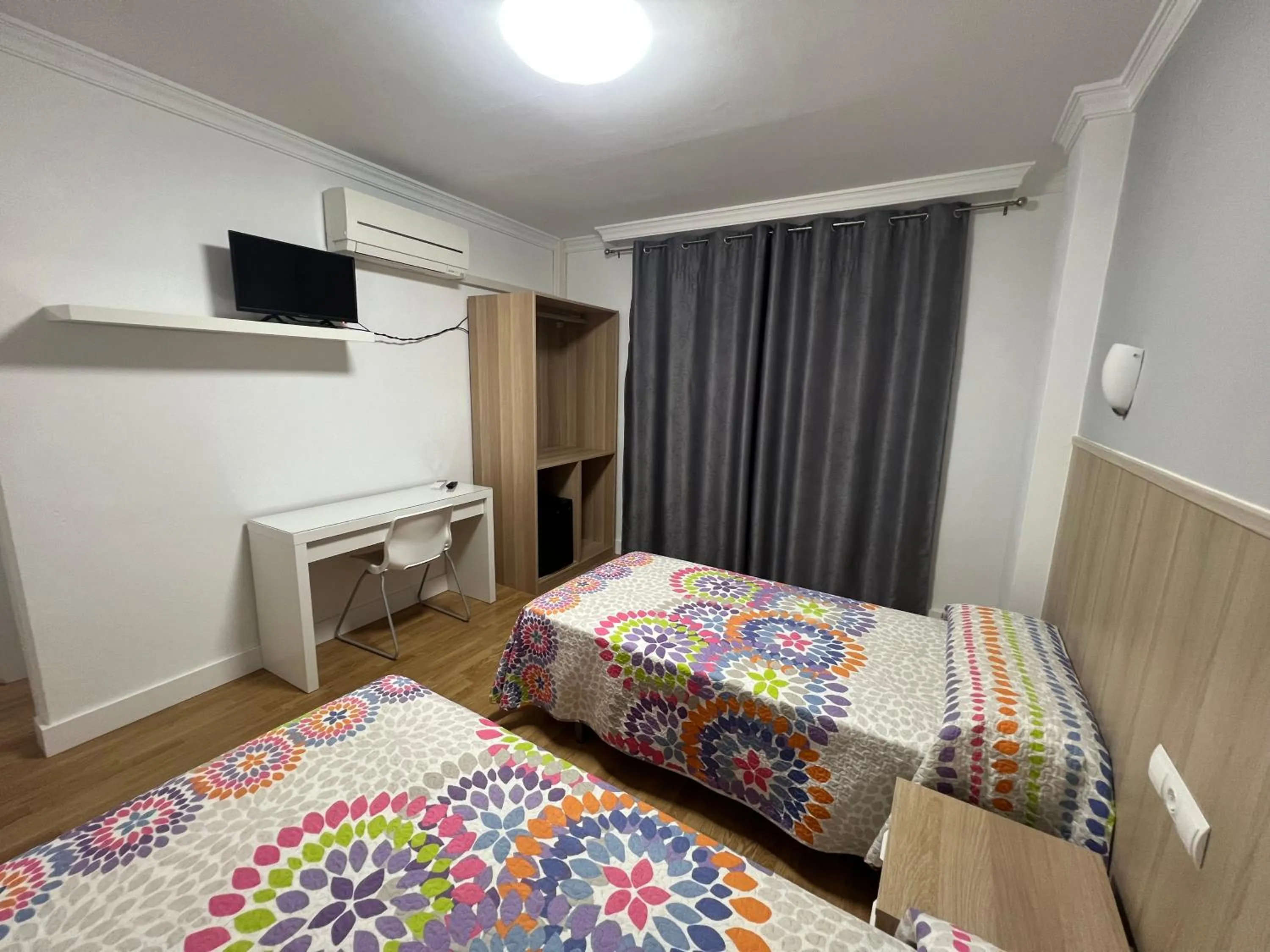 Bedroom, Bed in Hotel Dila