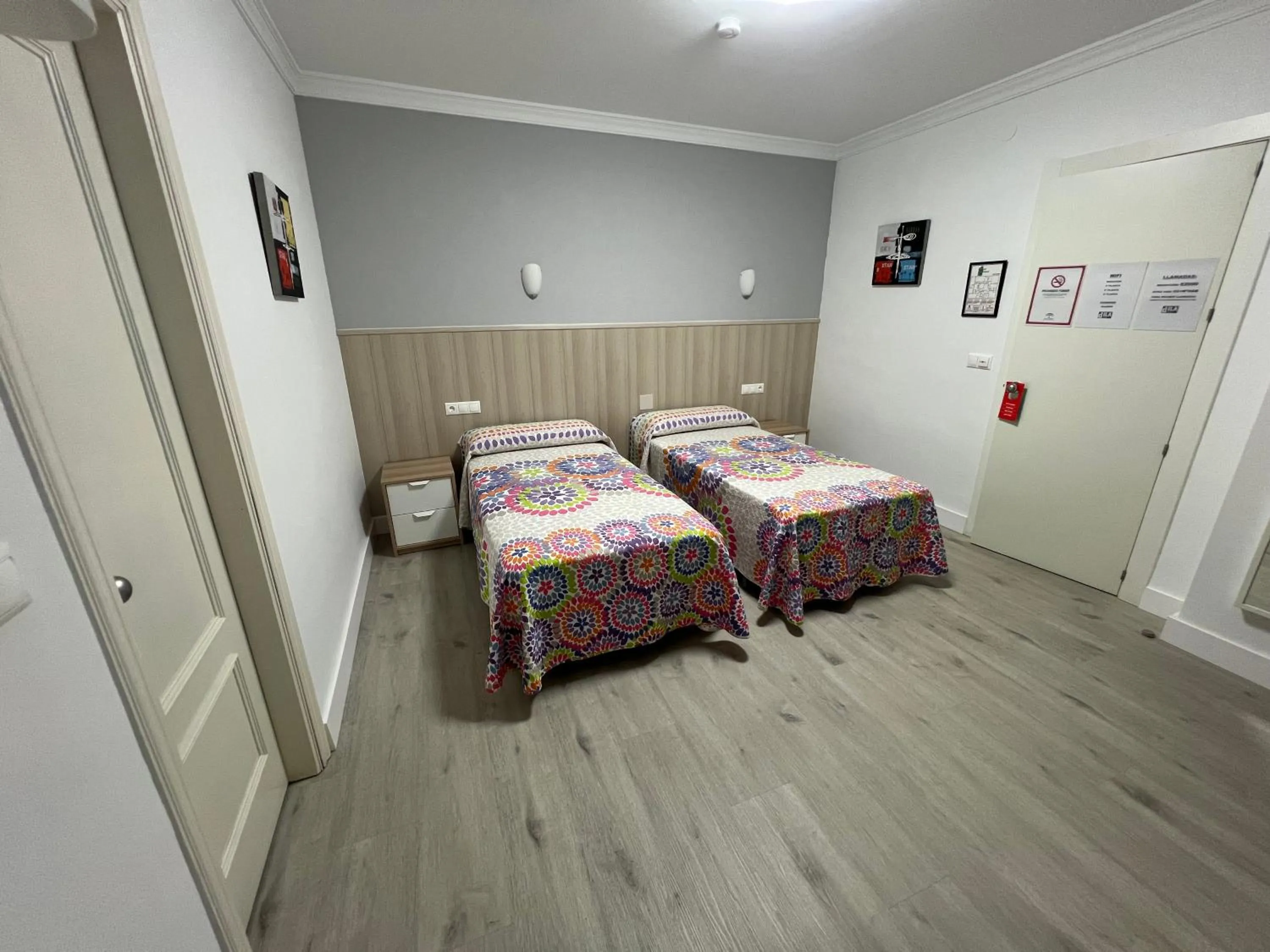 Bedroom, Bed in Hotel Dila