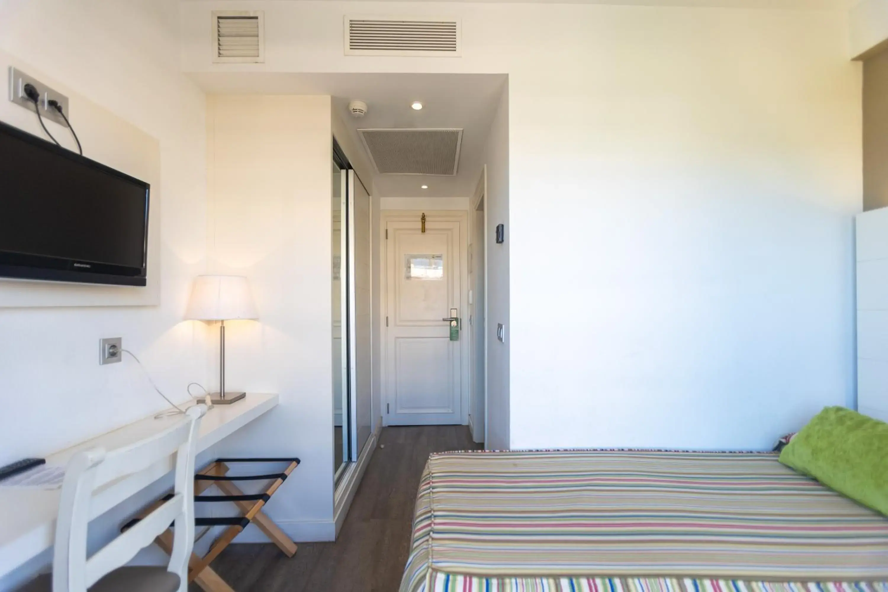 Single Room in Hotel Mariant Single Room in Hotel Mariant