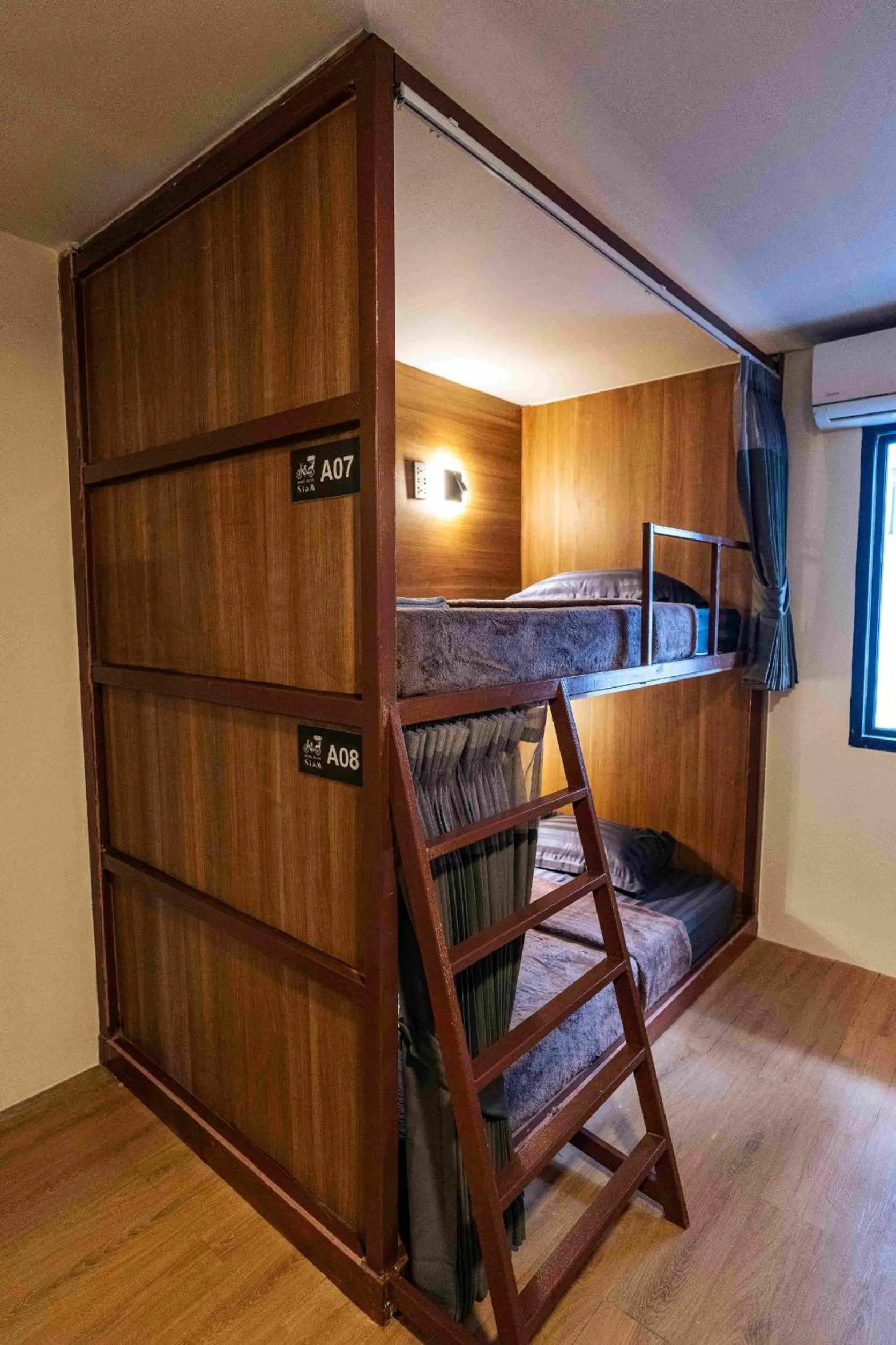 Bed in hotel Rue de Saim