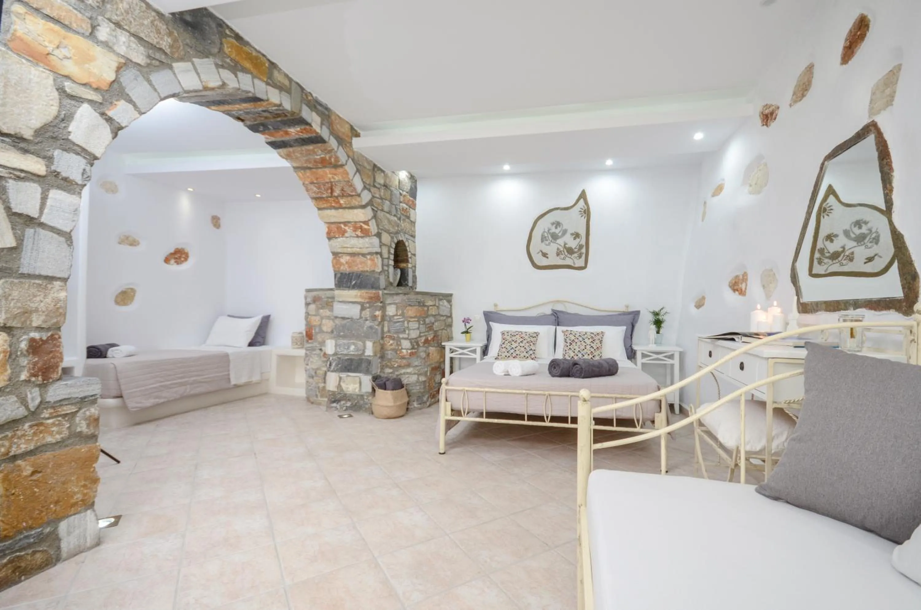 TV and multimedia in Naxos Dream Oniro Studios - Adults Only