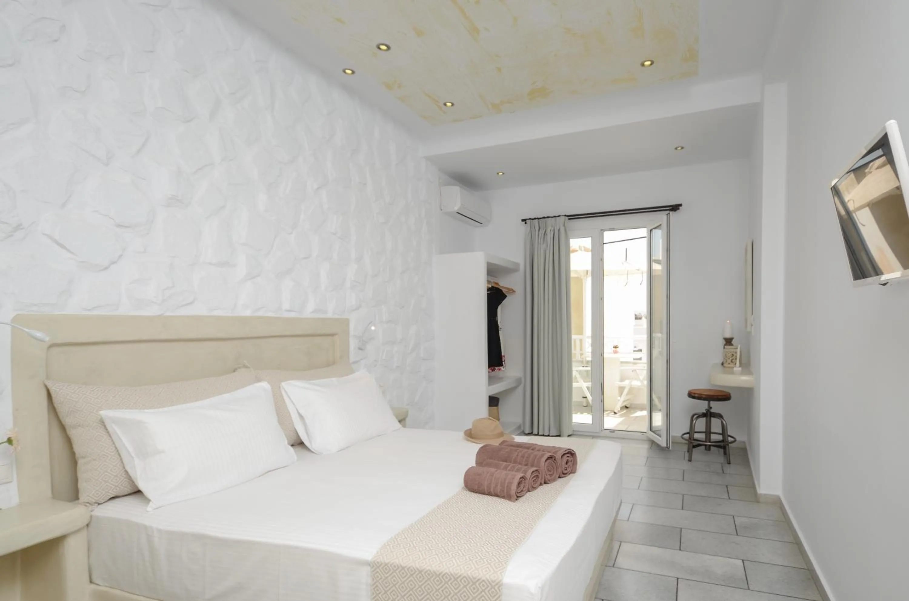 TV and multimedia in Naxos Dream Oniro Studios - Adults Only