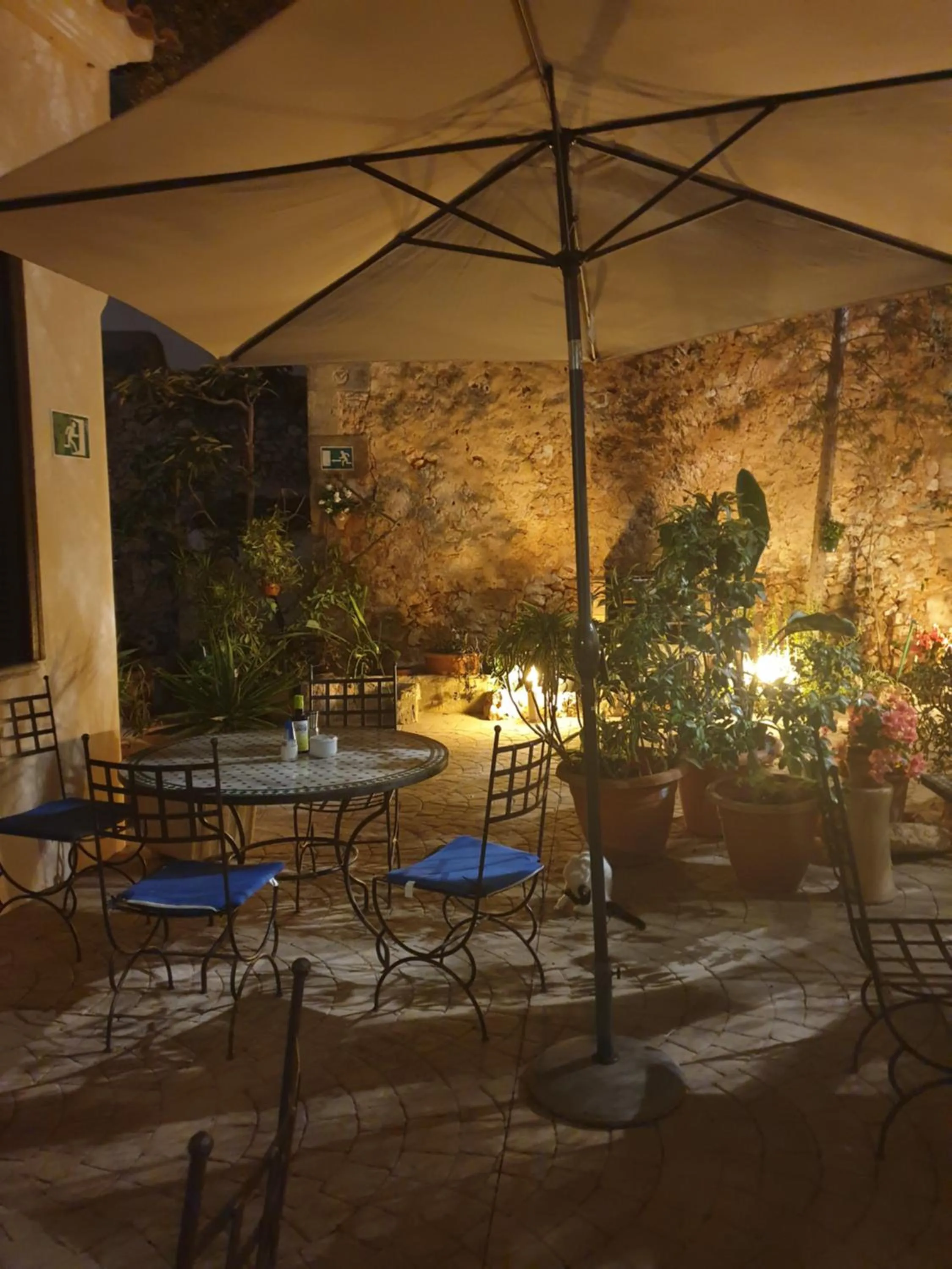 Patio in Hotel Segles - Turismo de Interior