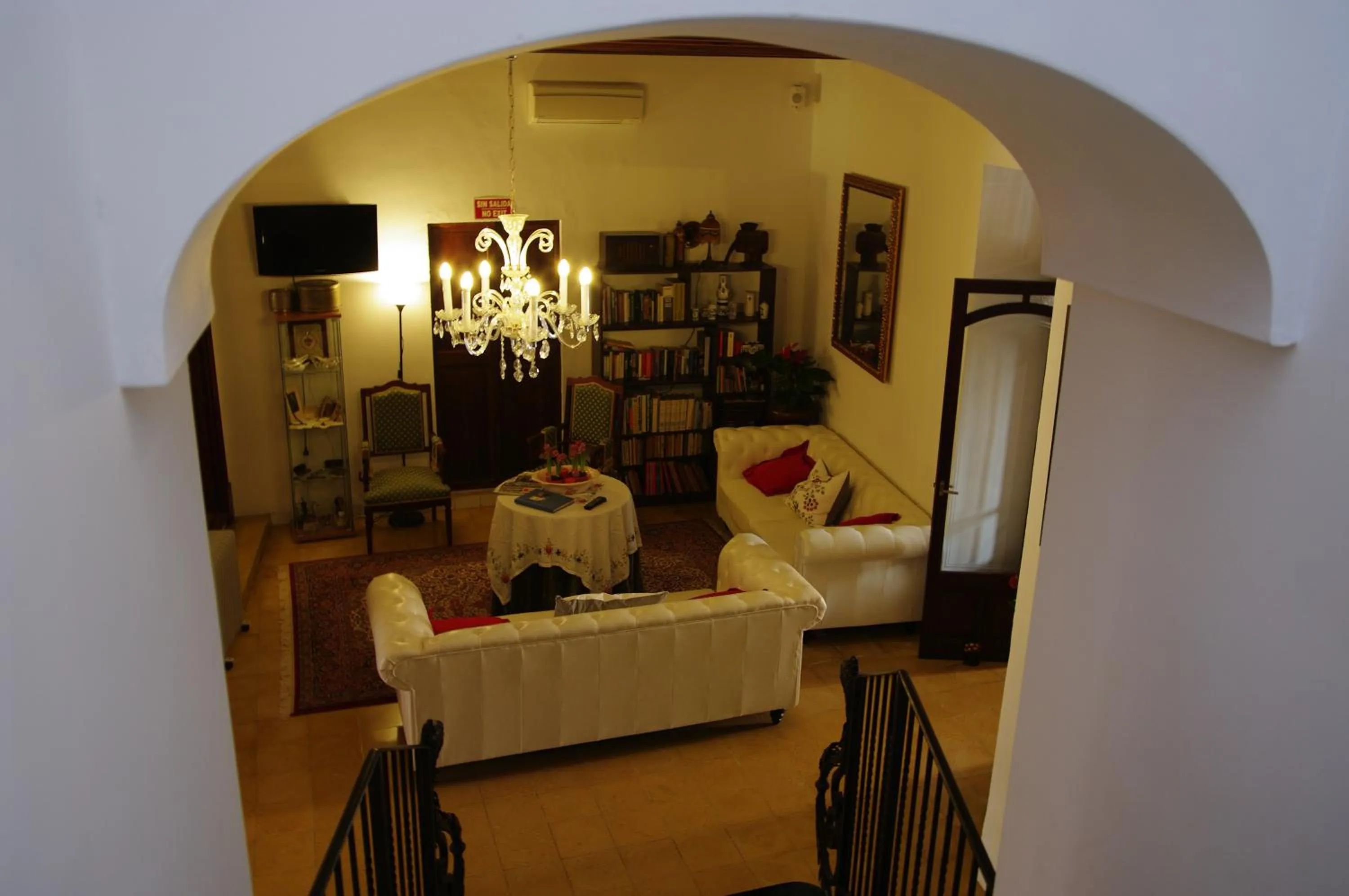 Communal lounge/ TV room in Hotel Segles - Turismo de Interior