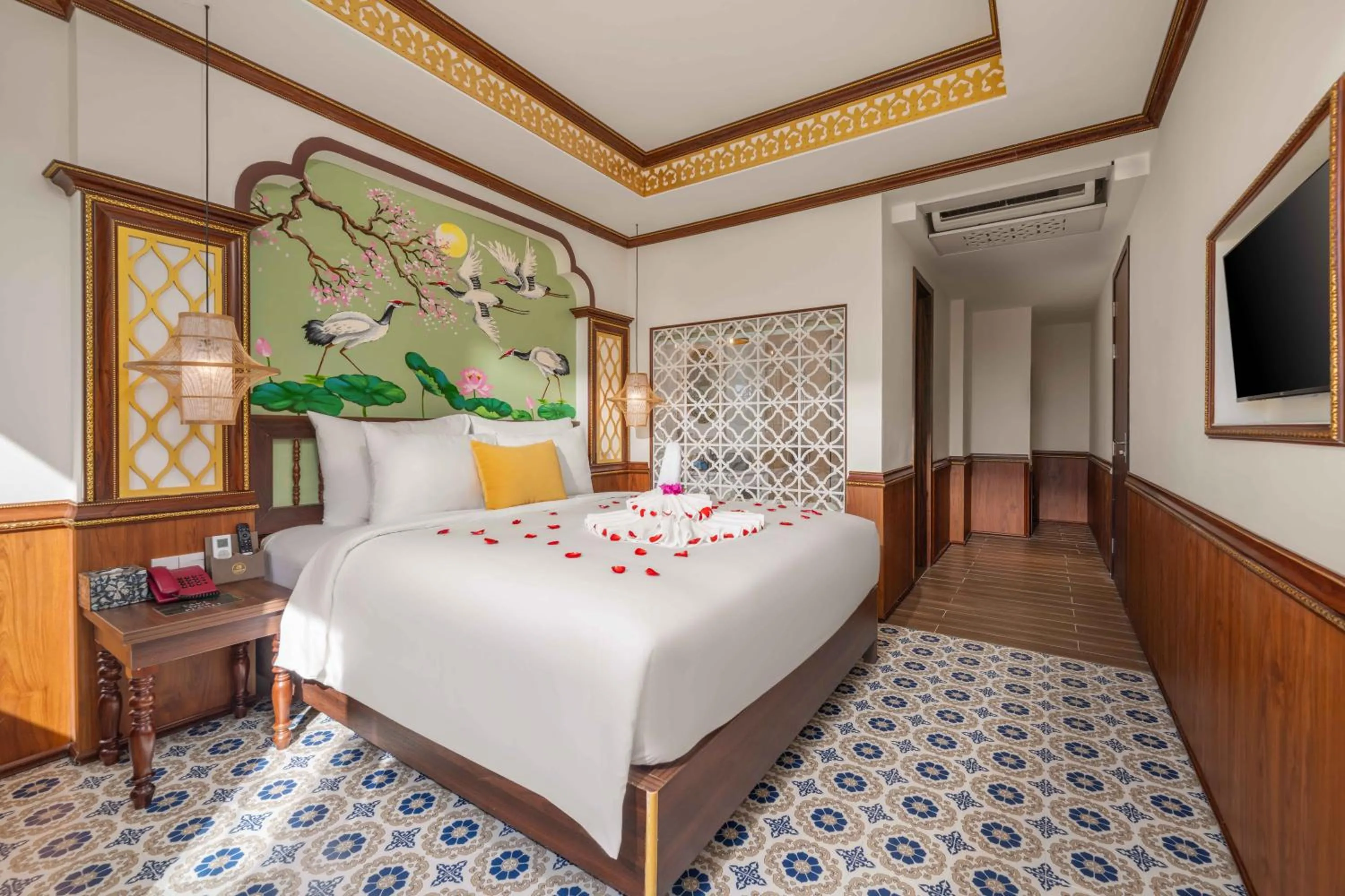 Bed in Soleil by Soluna - A Charming Touch of Hoi An Heritage - formerly Hoi An Babylon Luxury Hotel