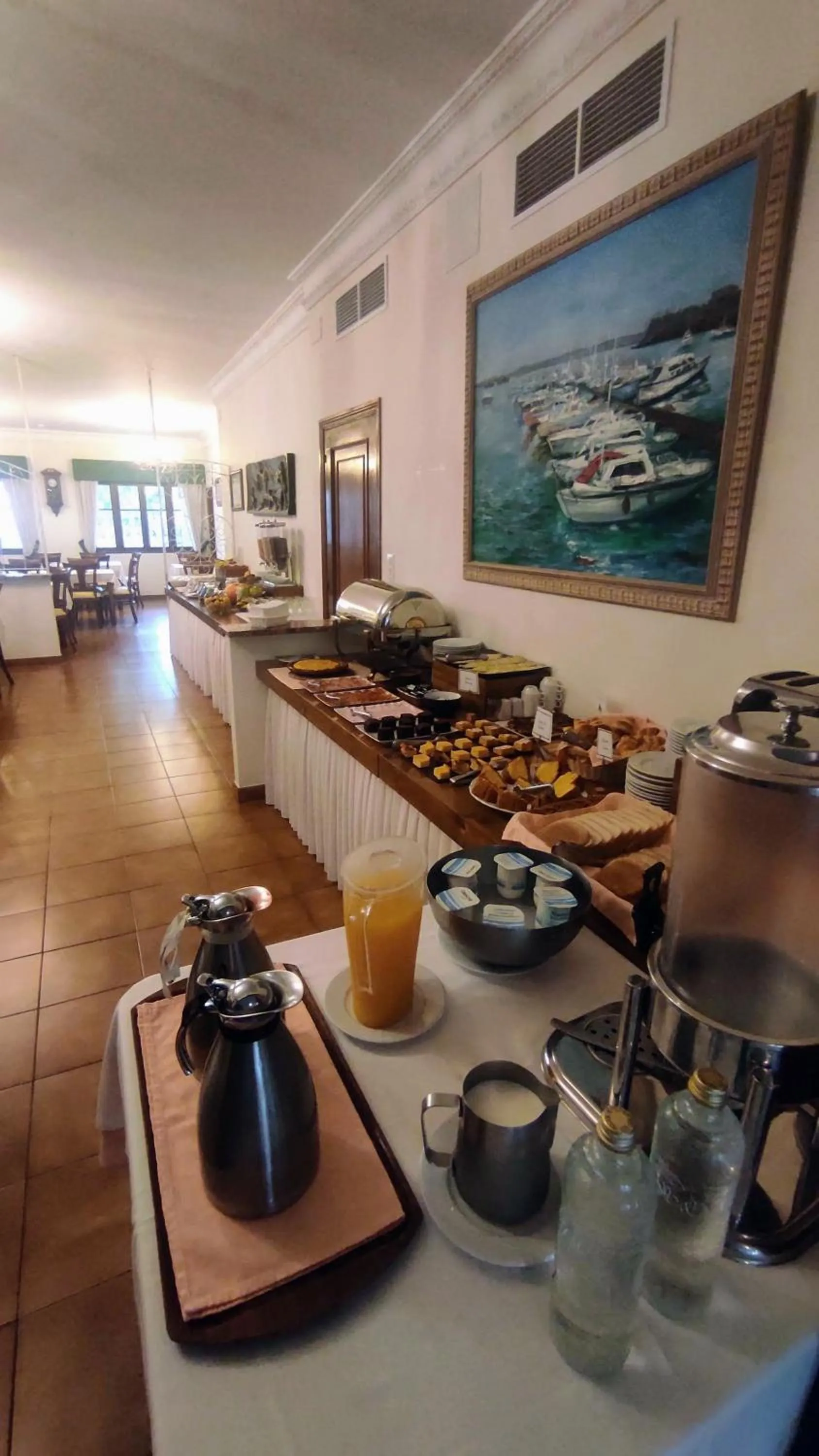 Coffee/tea facilities in Hotel Amandi