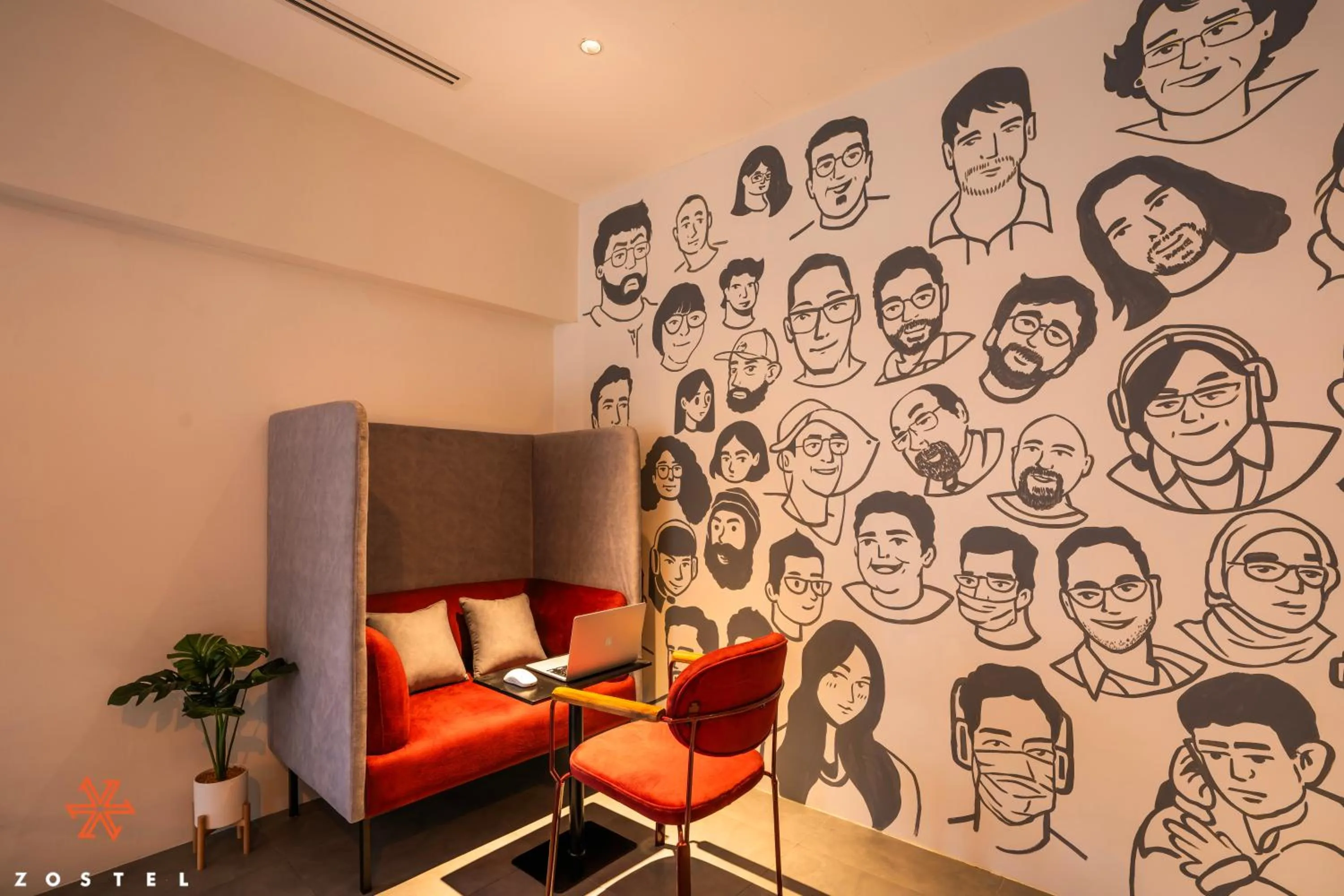 Lounge or bar in Zostel Phuket