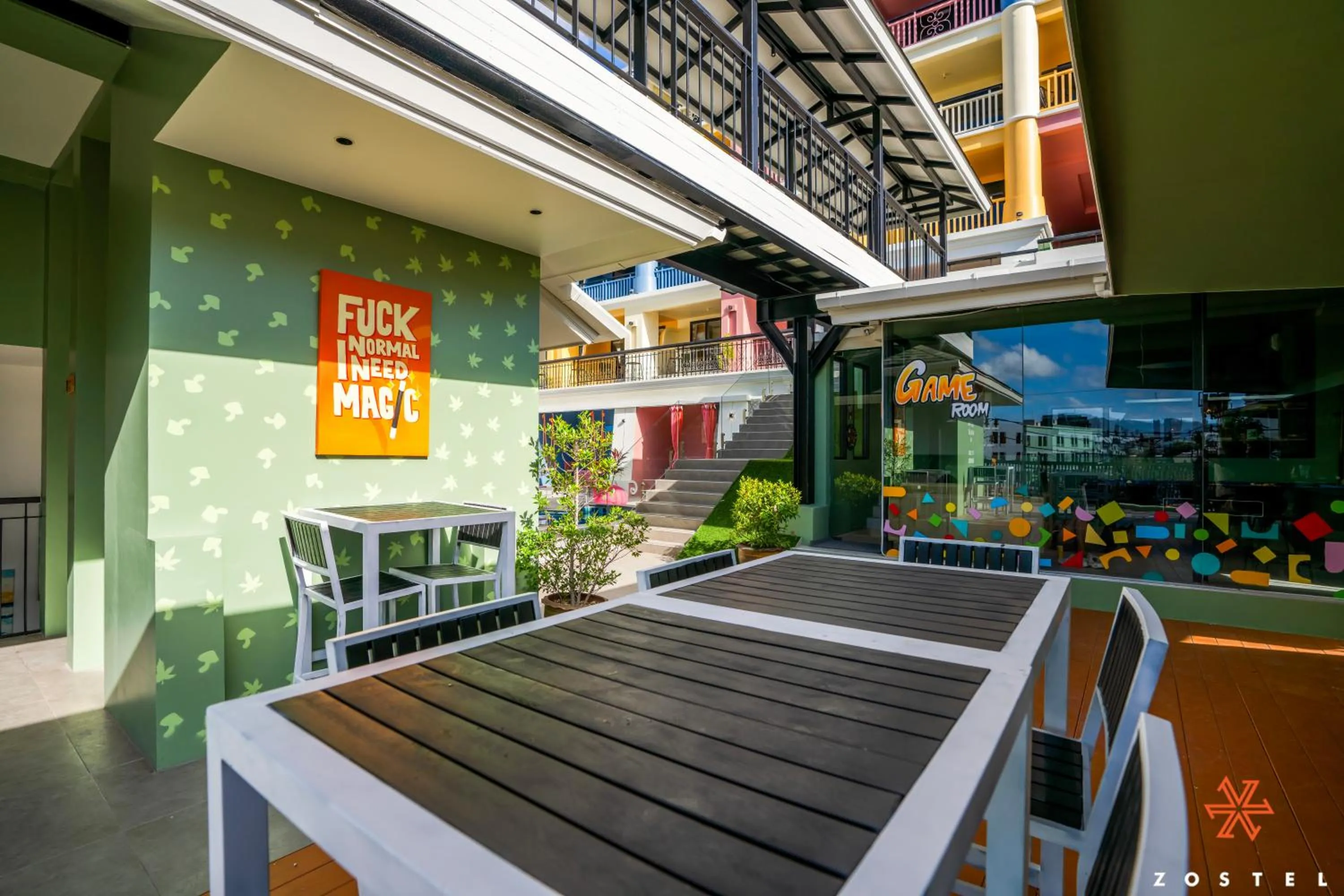 Lounge or bar in Zostel Phuket