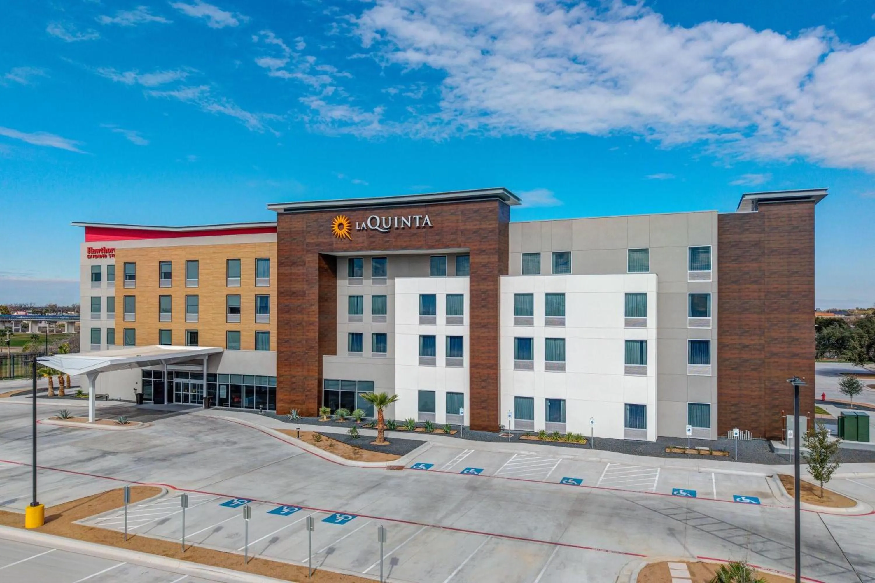 La Quinta Inn & Suites by Wyndham Eagle Pass