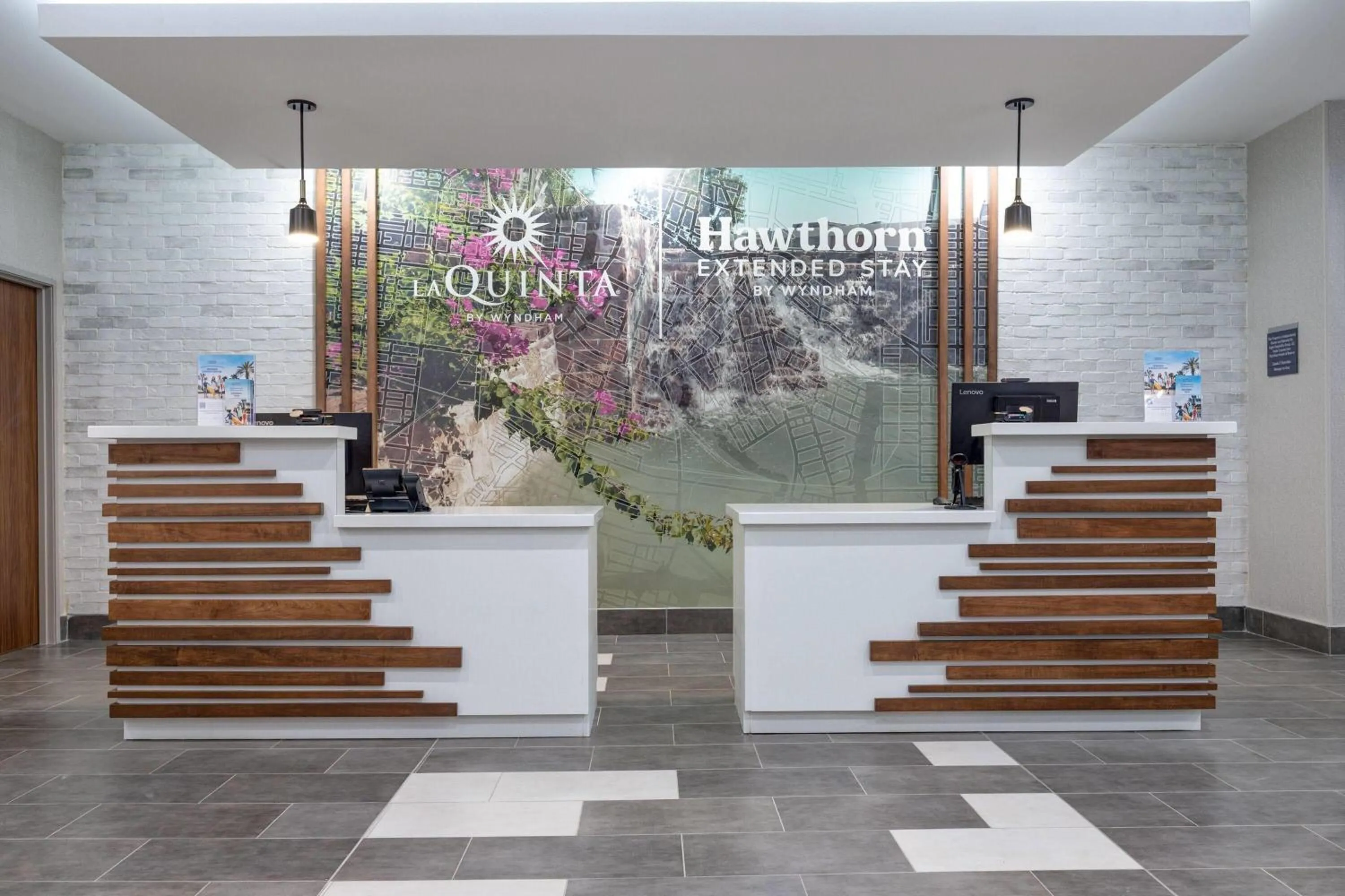 Lobby or reception in La Quinta Inn & Suites by Wyndham Eagle Pass