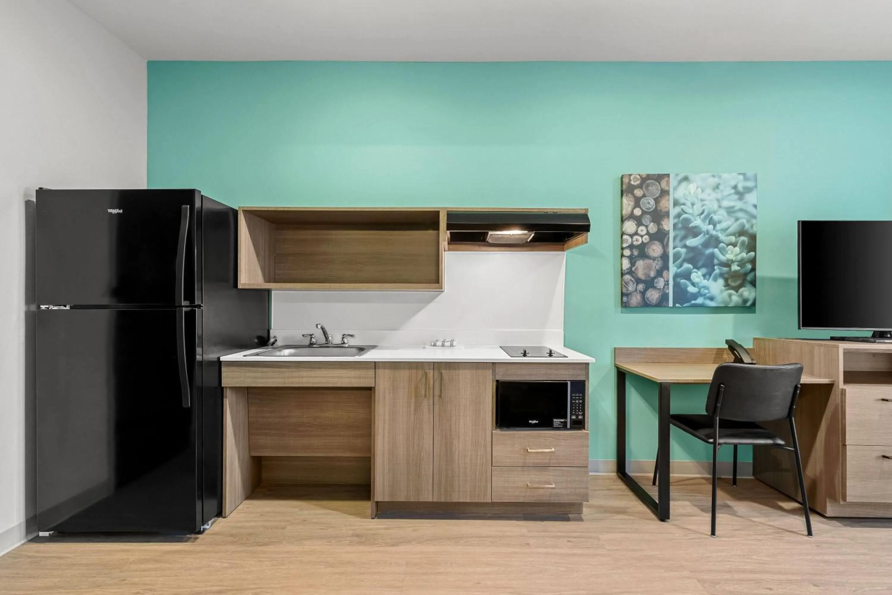 Bed in Echo Suites Extended Stay by Wyndham Atlanta-Conyers