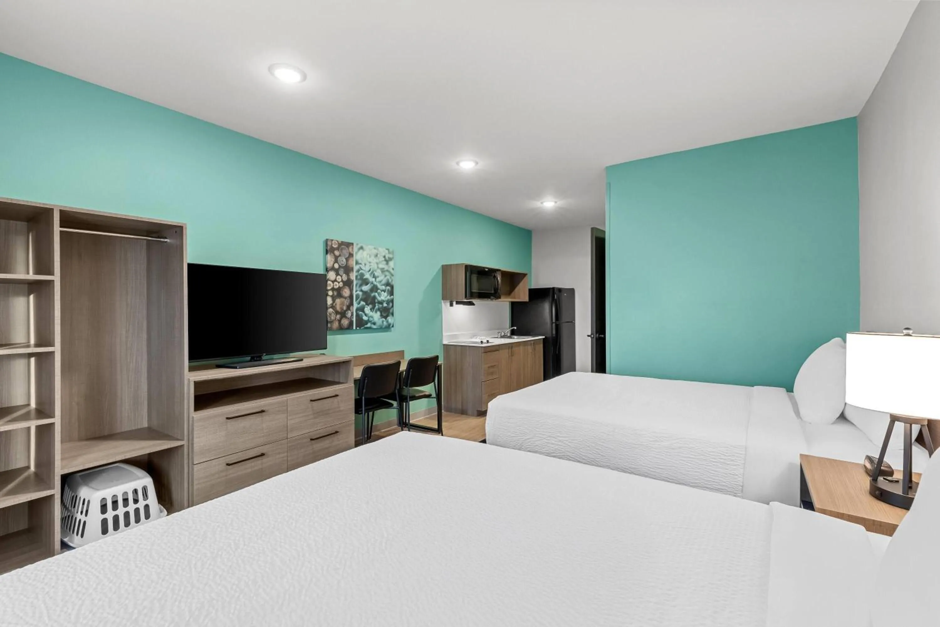 Photo of the whole room, Bed in Echo Suites Extended Stay by Wyndham Atlanta-Conyers