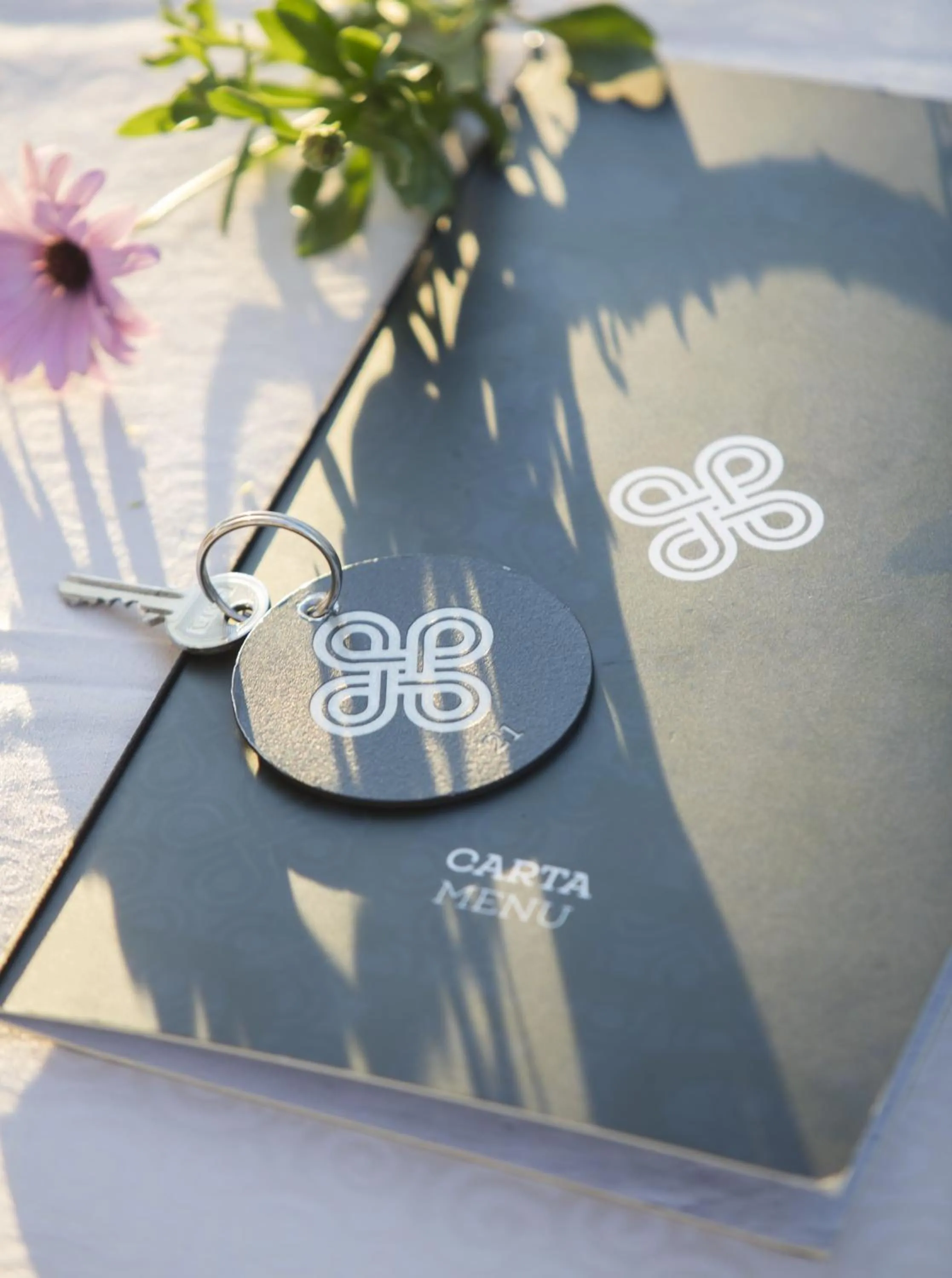 Logo/Certificate/Sign in Hotel Tugasa Sierra y Cal