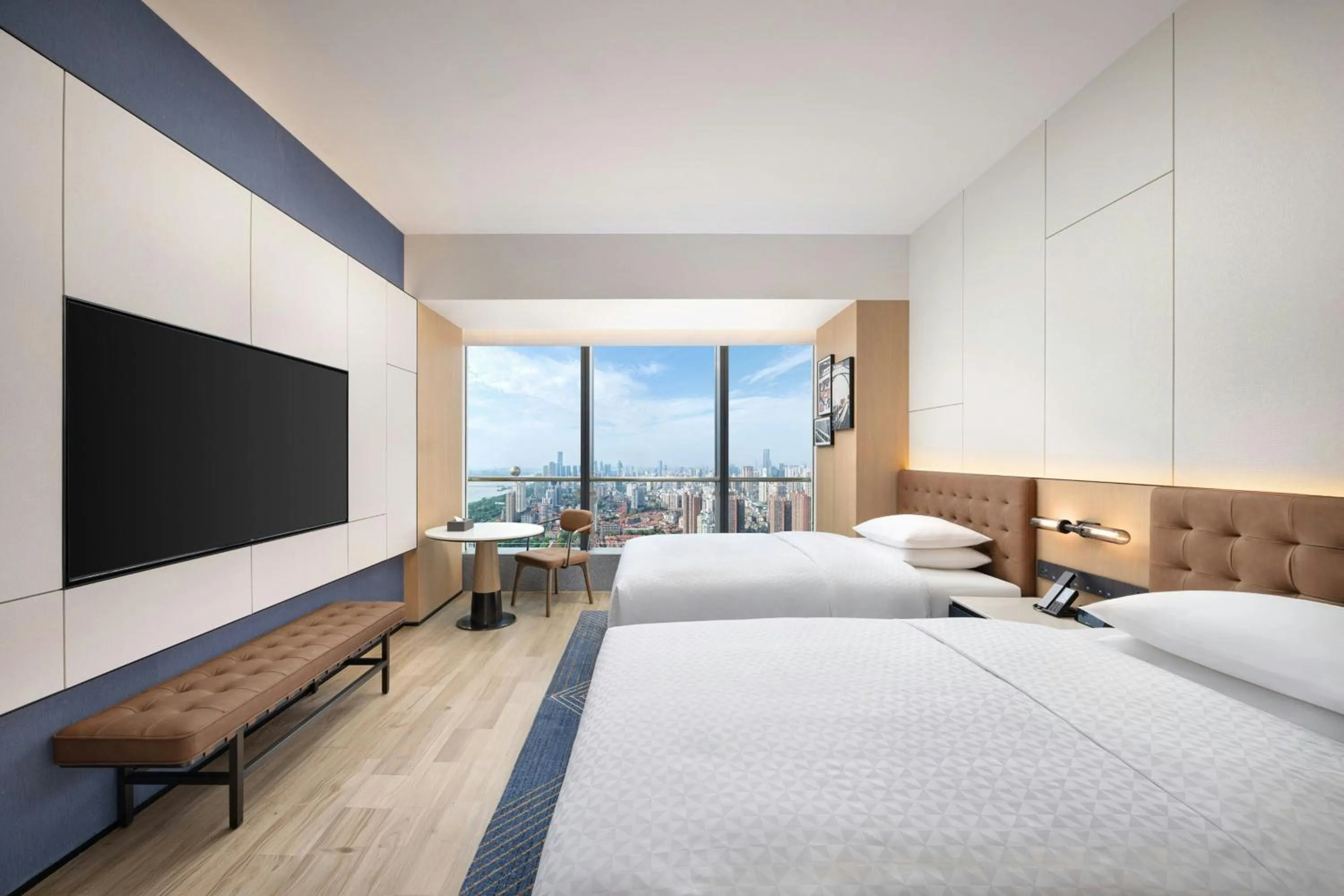 Bedroom, Bed in Four Points by Sheraton Wuhan Hankou