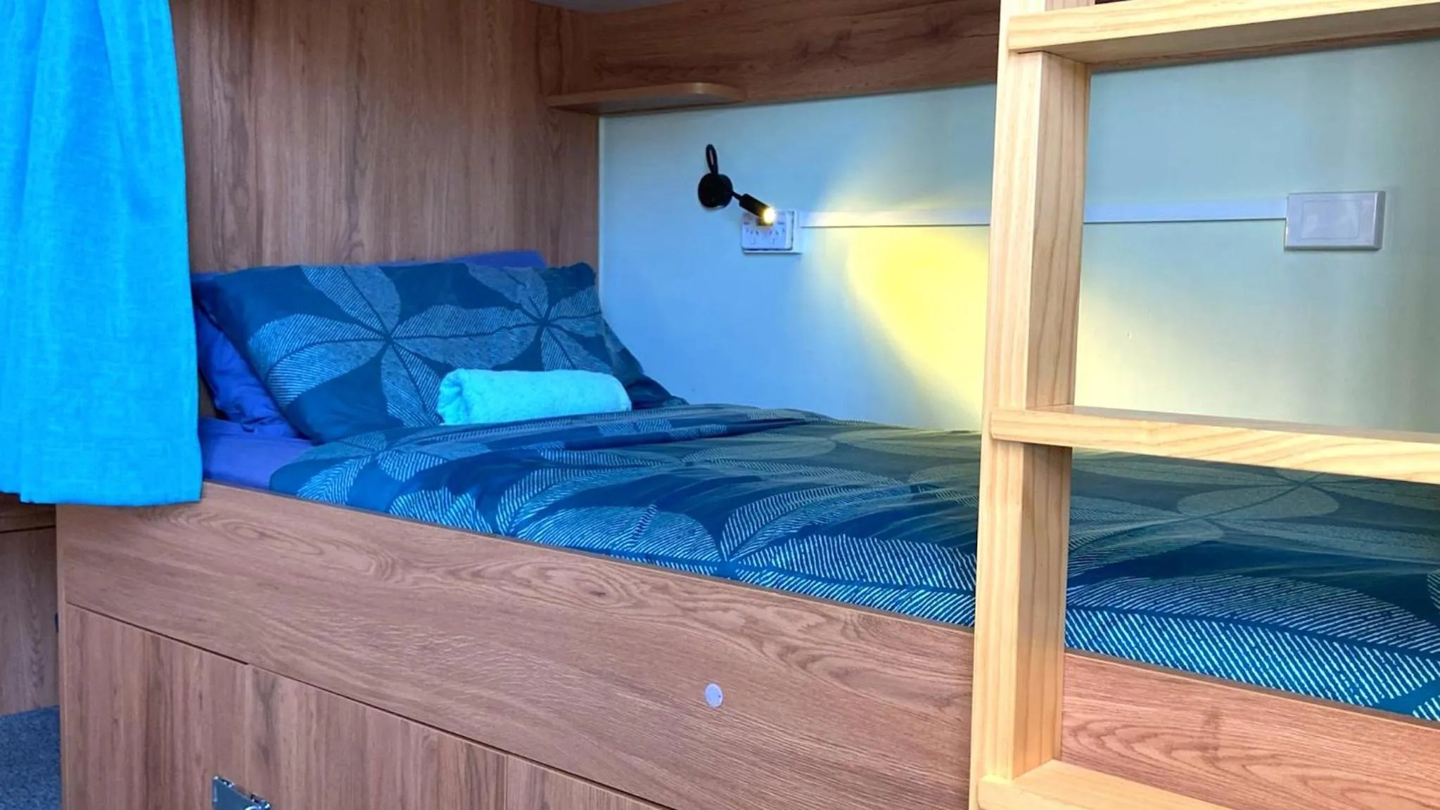 bunk bed, Bed in Urbanz