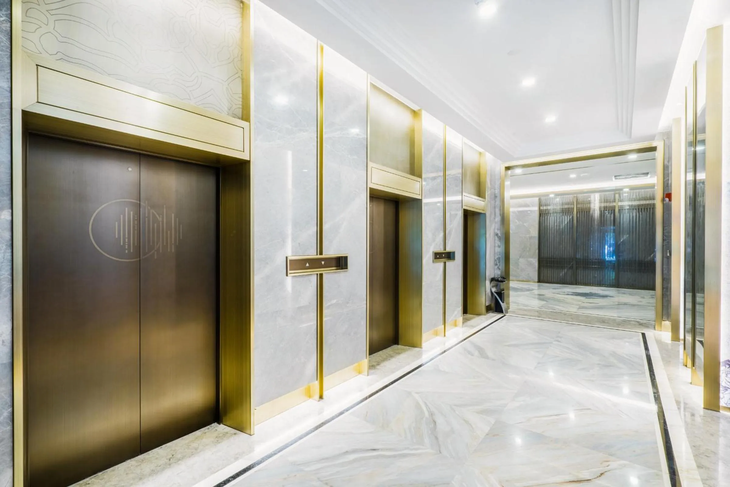 elevator in Zhonghao International Hotel