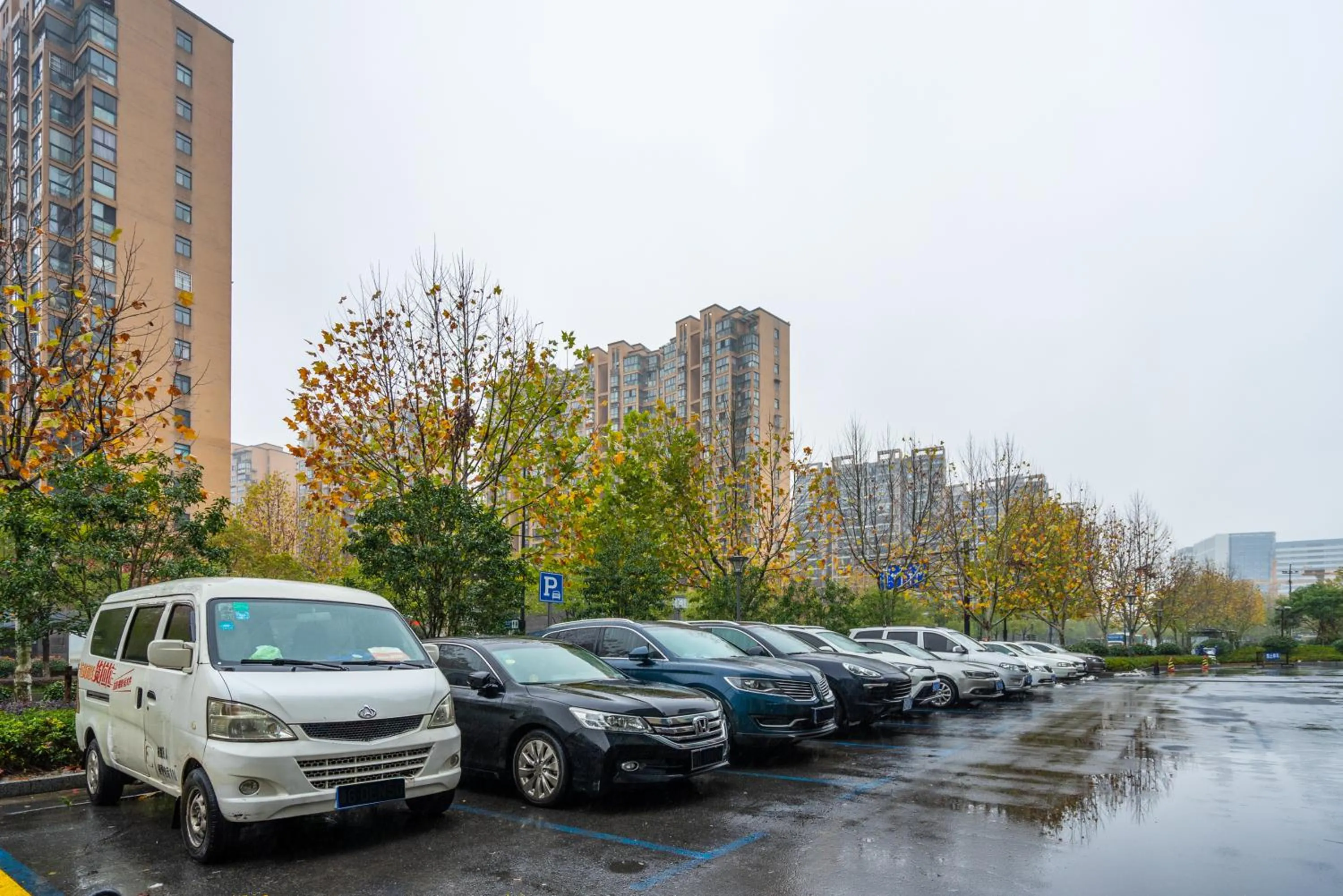 Parking in Zhonghao International Hotel