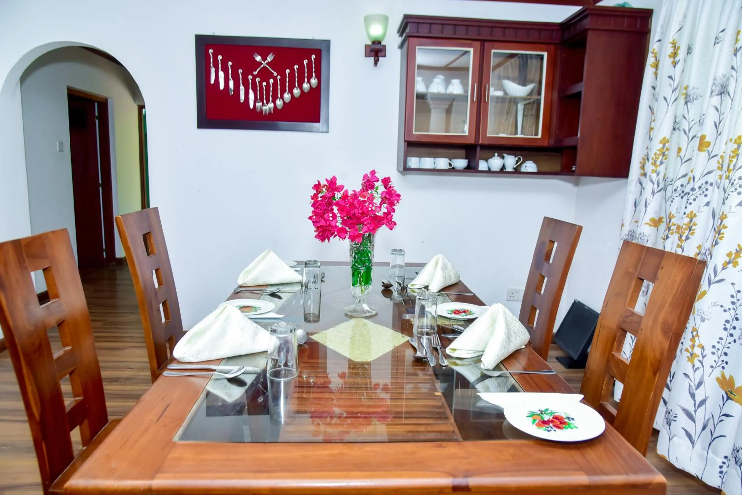 Dining area in Villa Thotiya