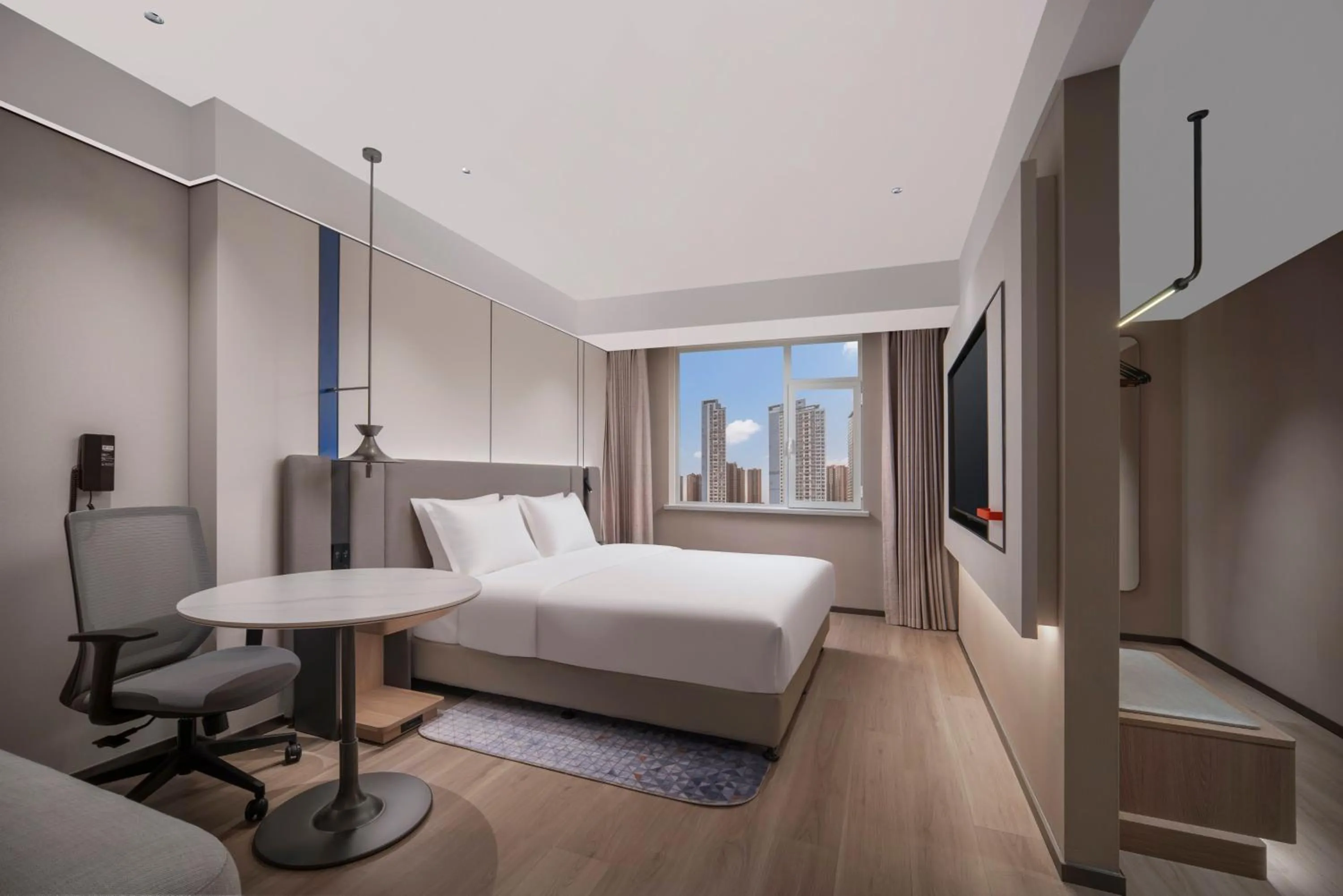 Photo of the whole room, Bed in Holiday Inn Express Qingdao Downtown by IHG