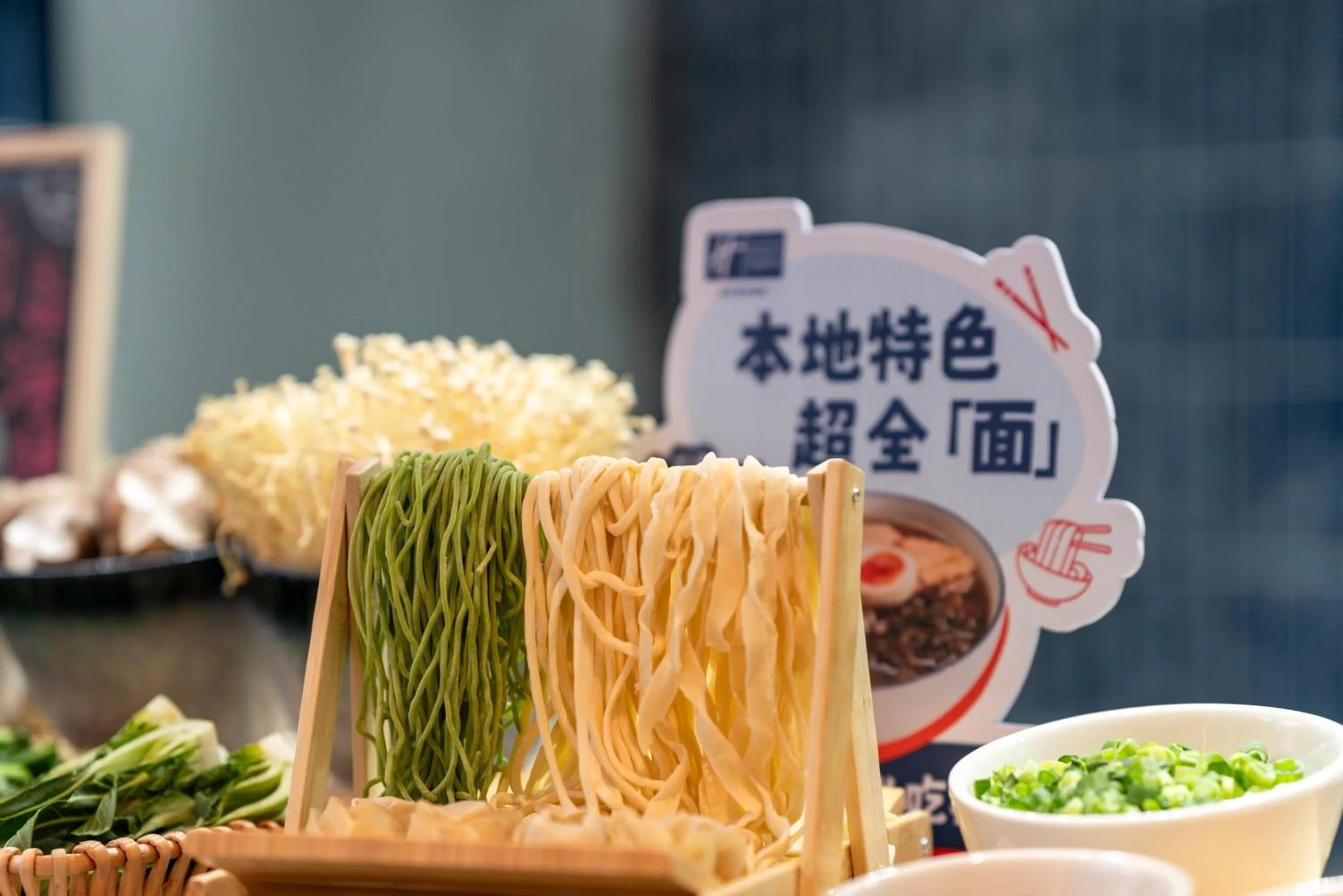 Restaurant/places to eat in Holiday Inn Express Qingdao Downtown by IHG